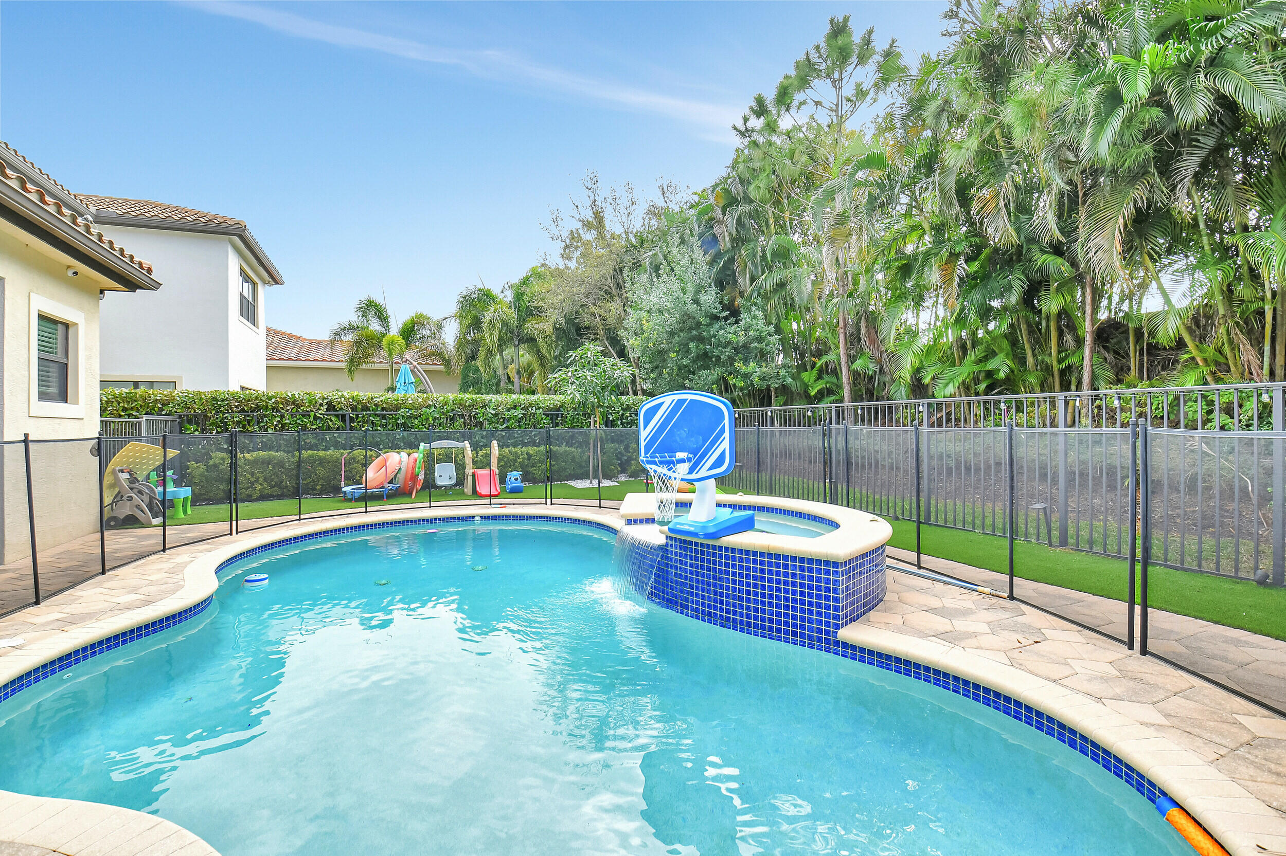 main property photo 49