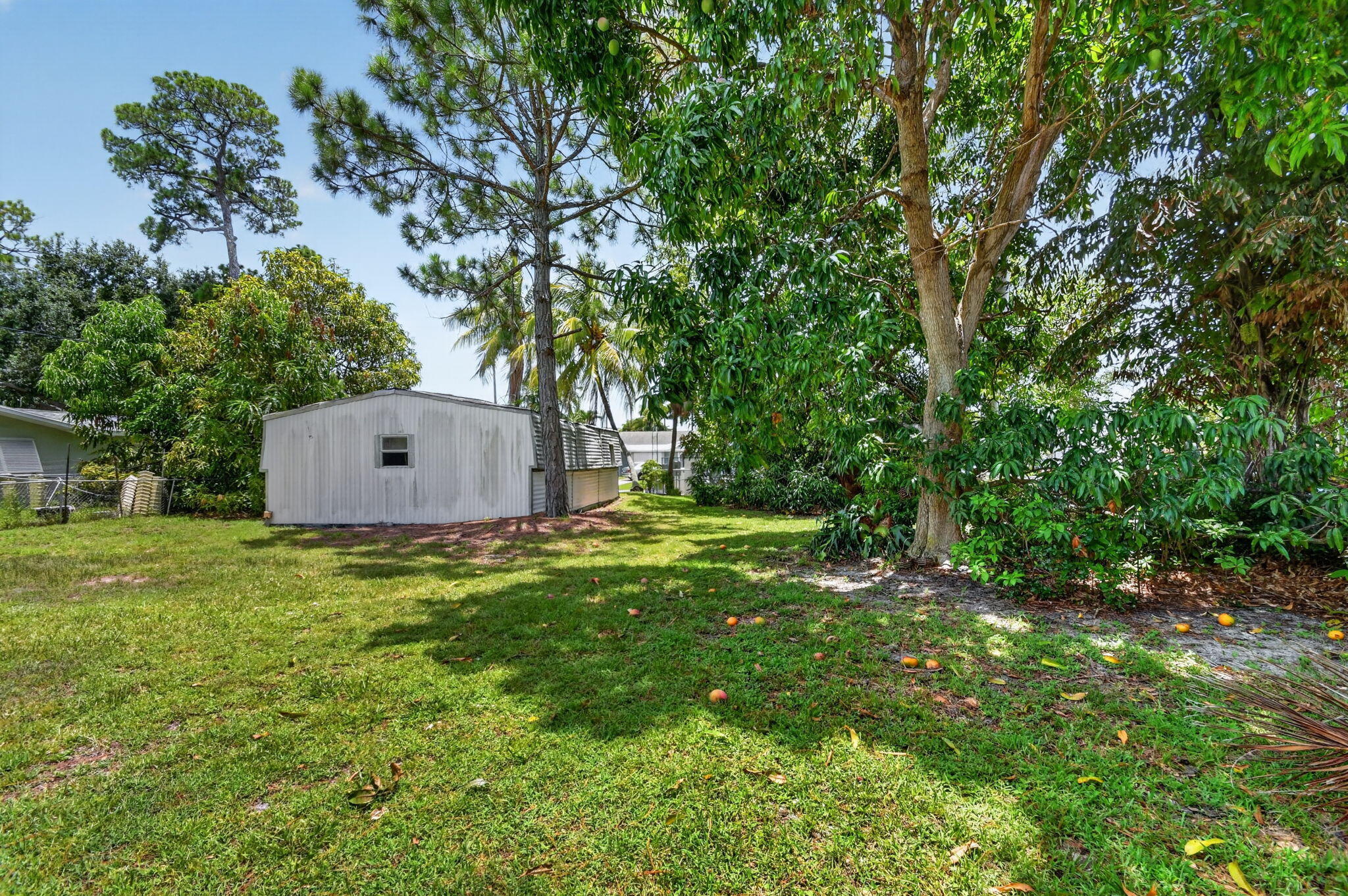 main property photo 20