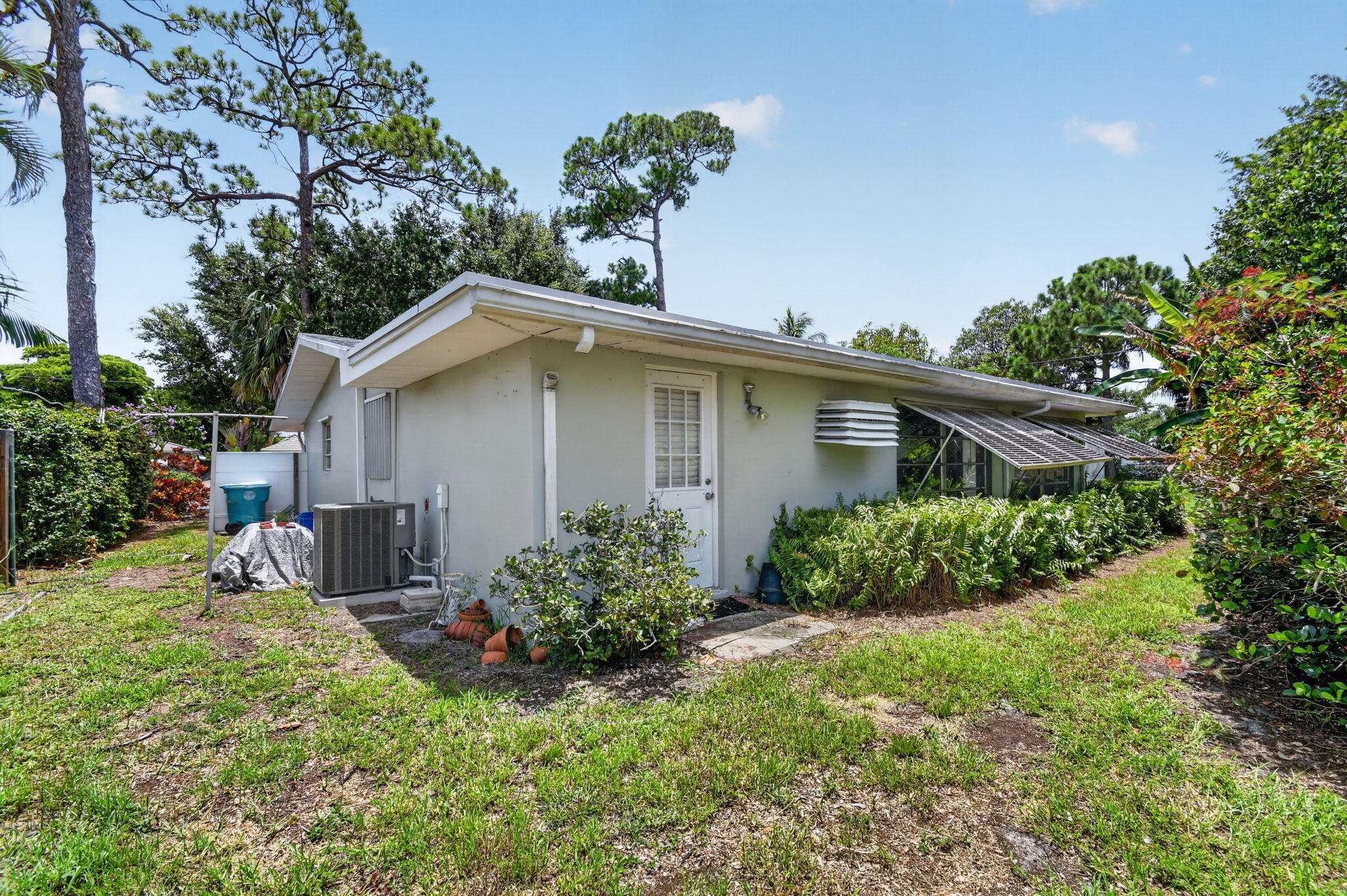 main property photo 25