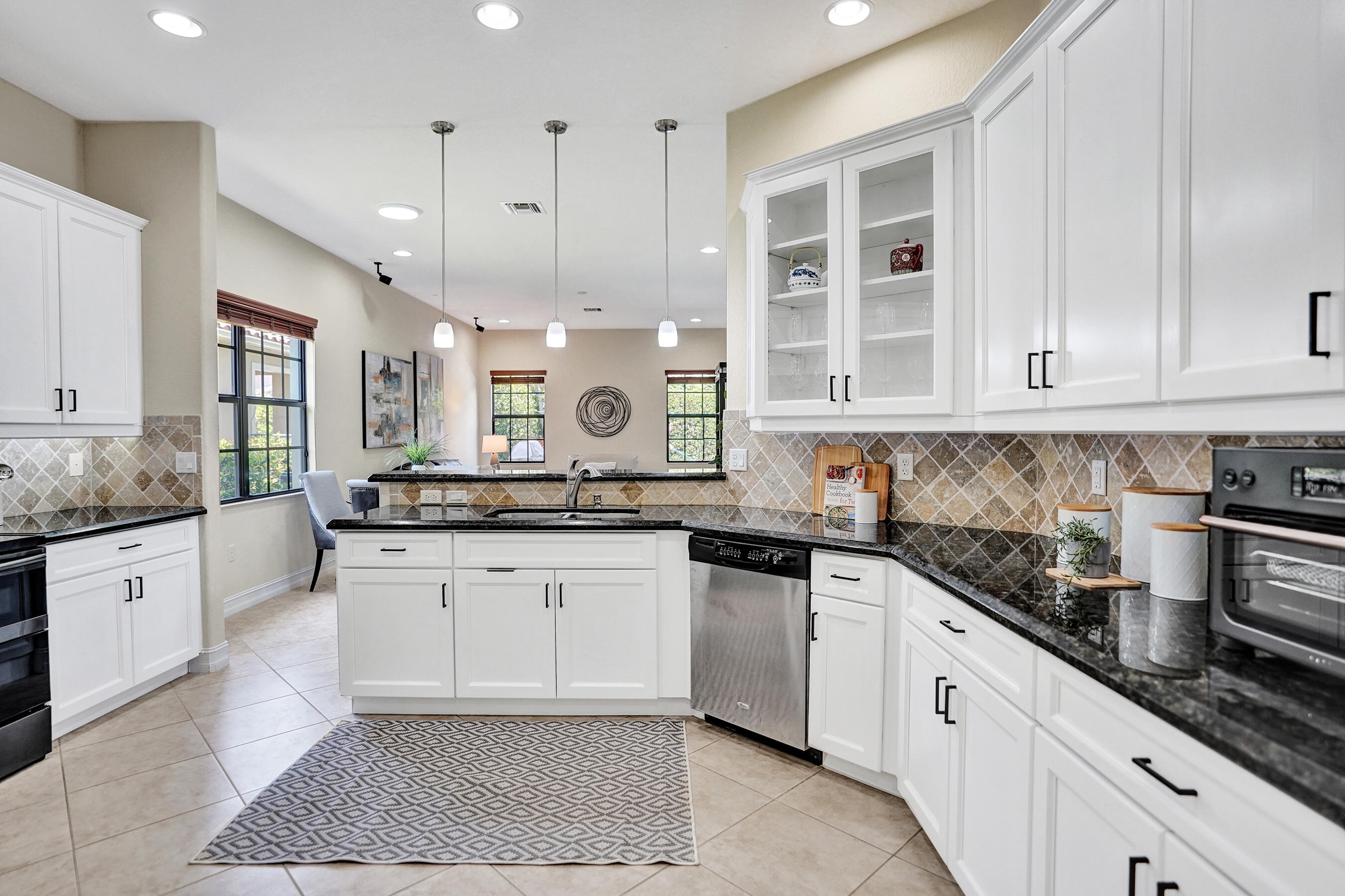 main property photo 78