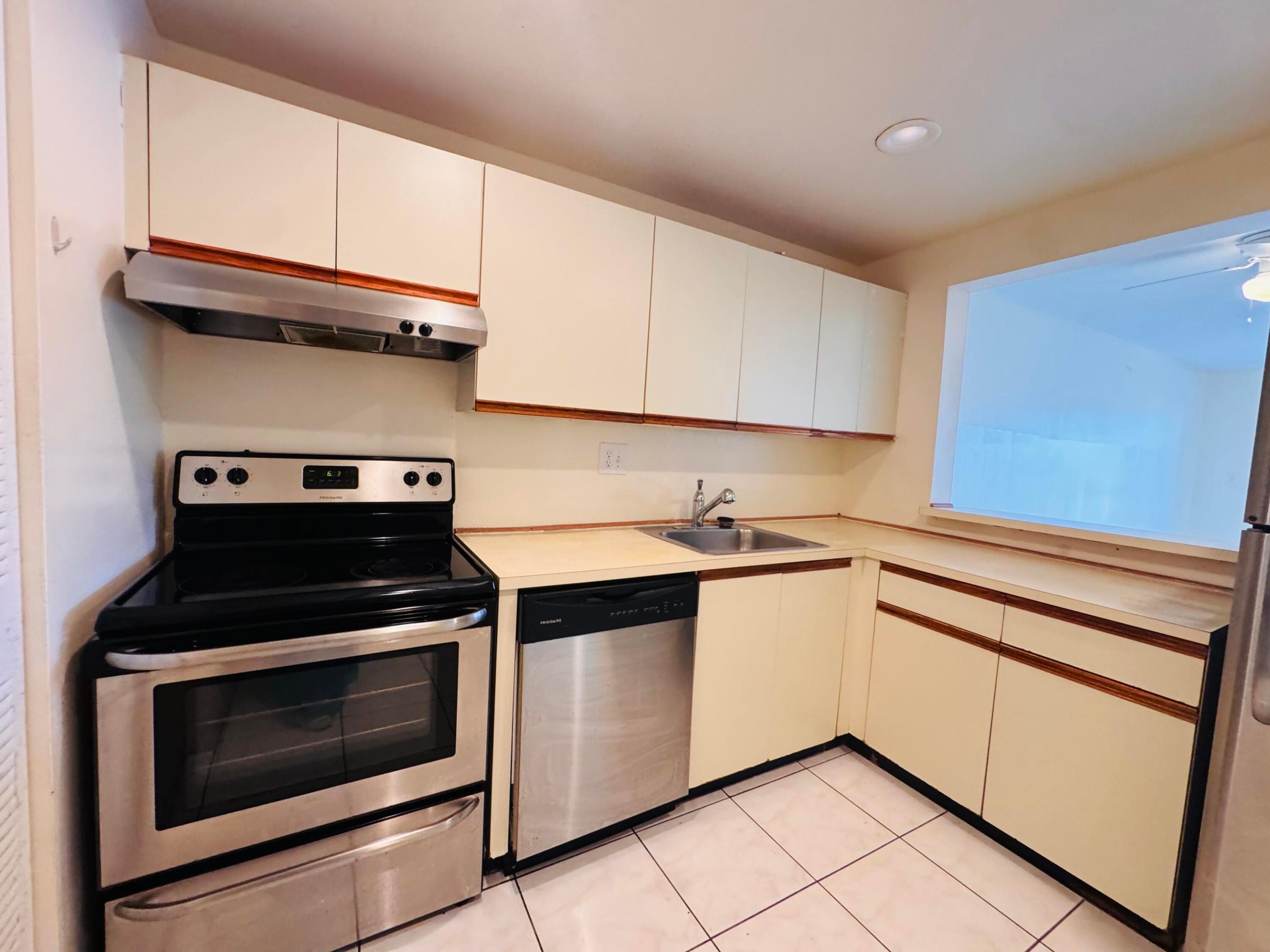 main property photo 73