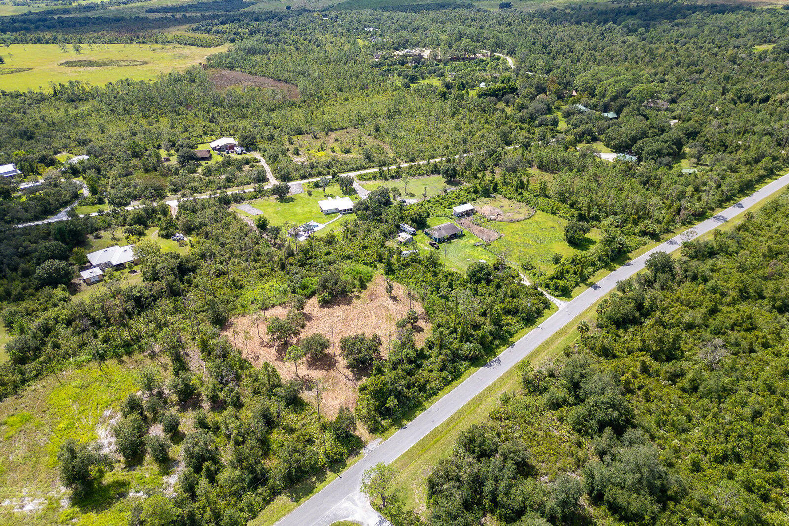 main property photo 18
