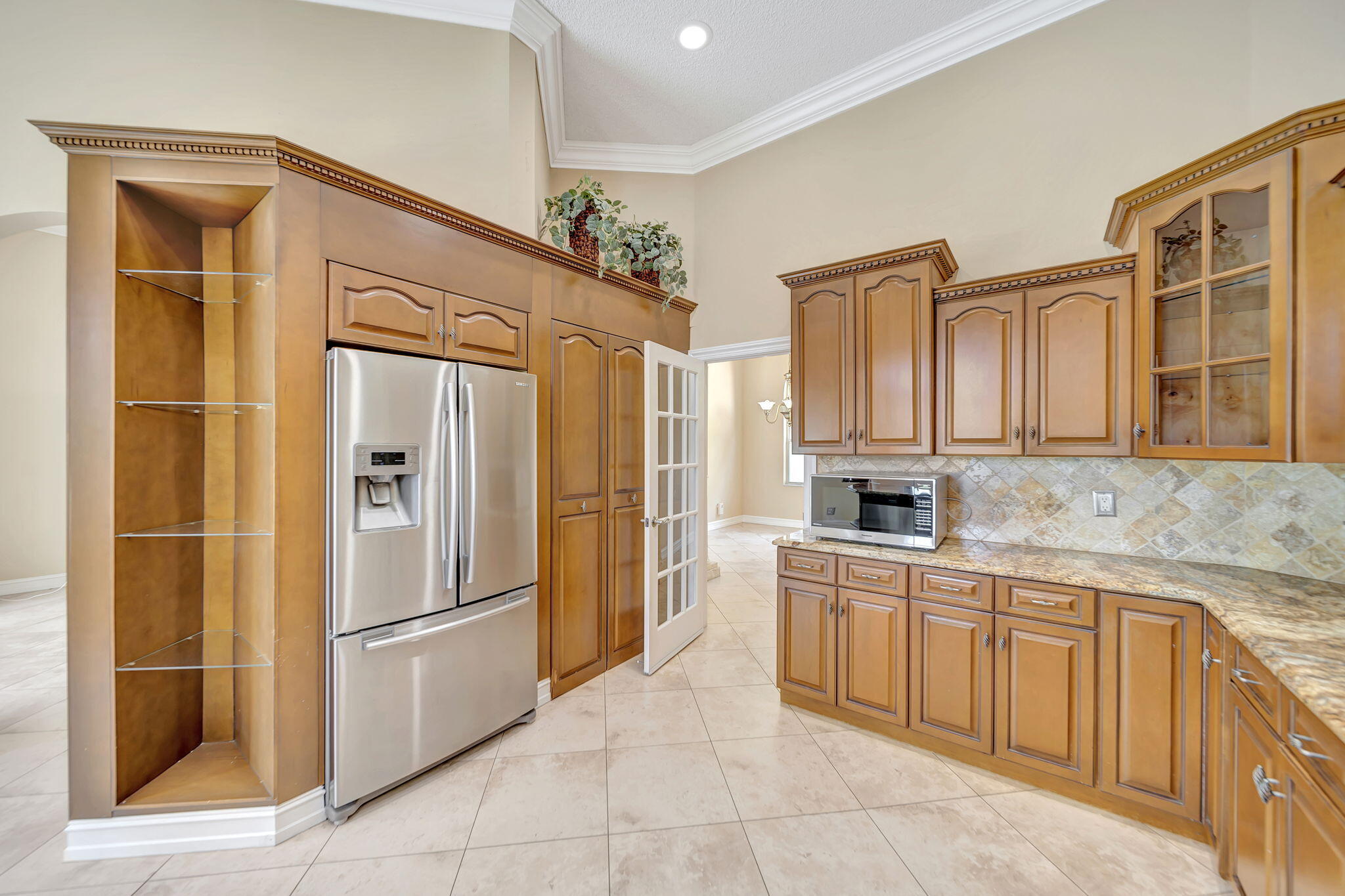main property photo 22