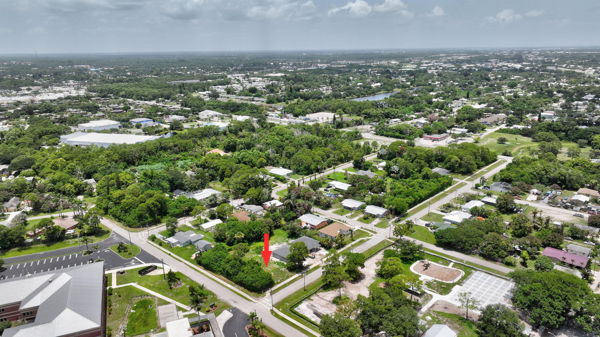 main property photo 20