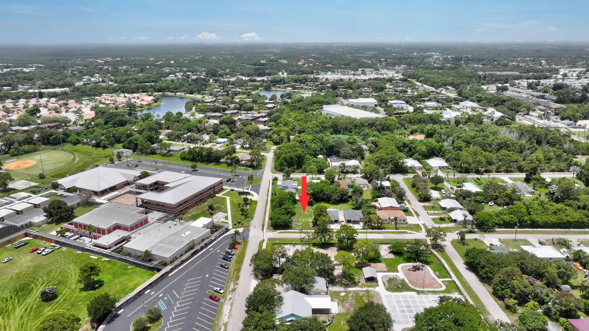 main property photo 26