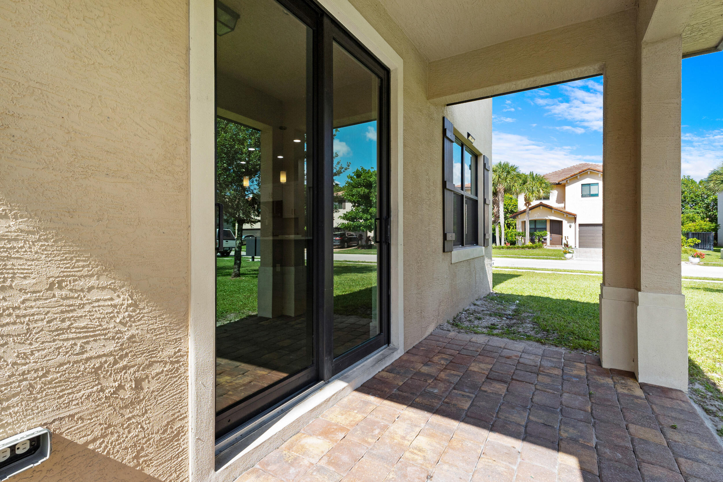 main property photo 50