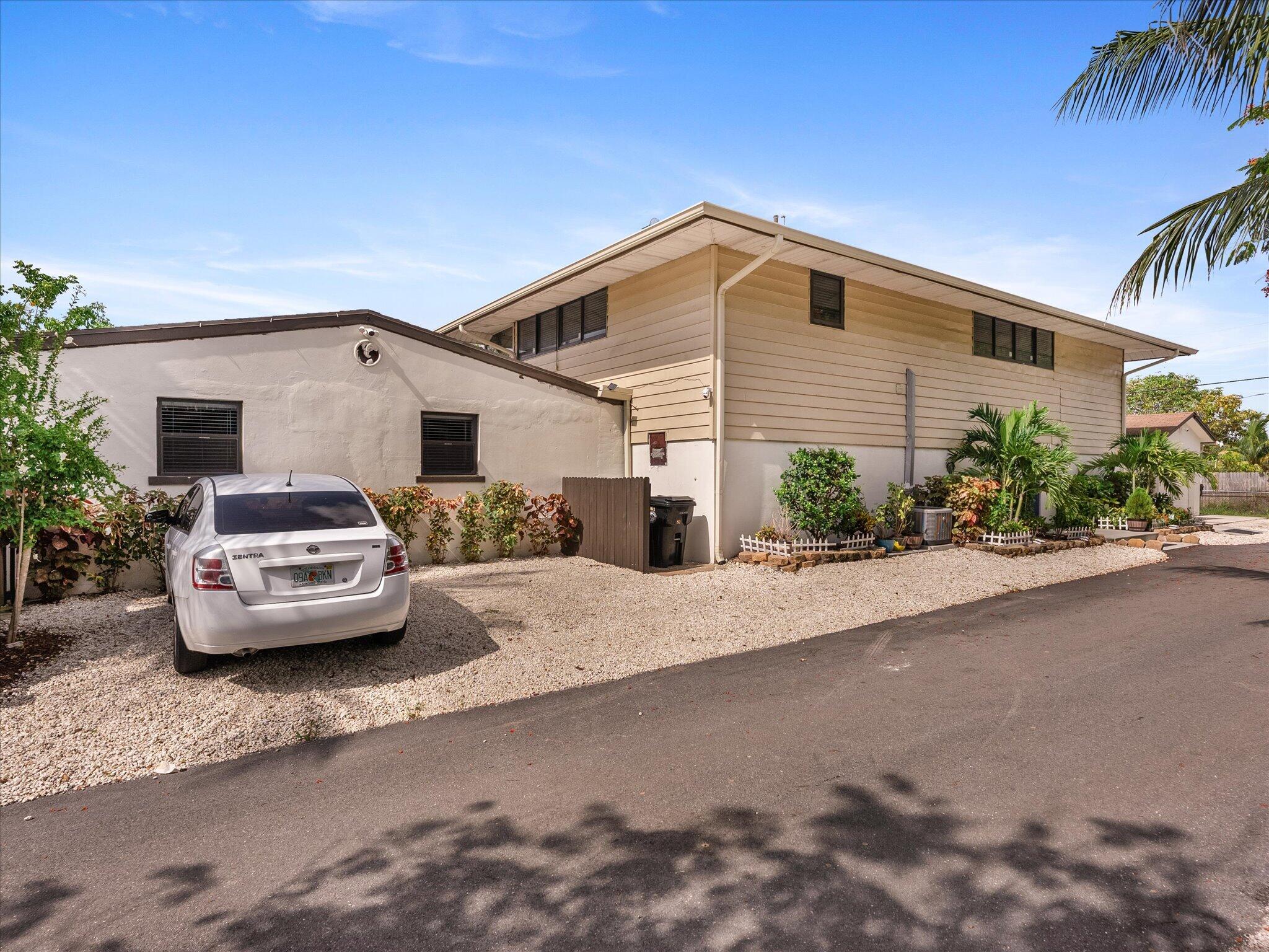 main property photo 50