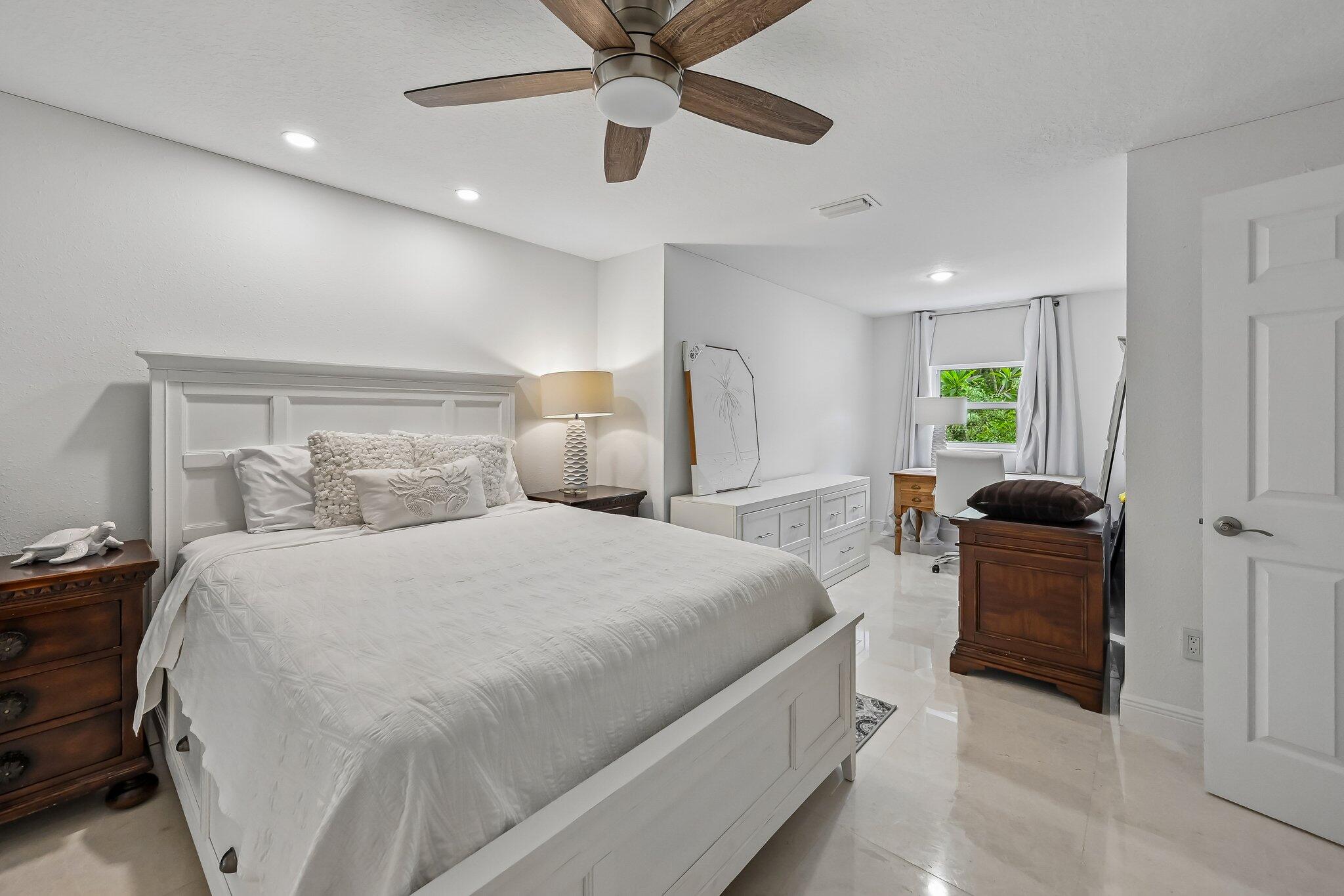 main property photo 74