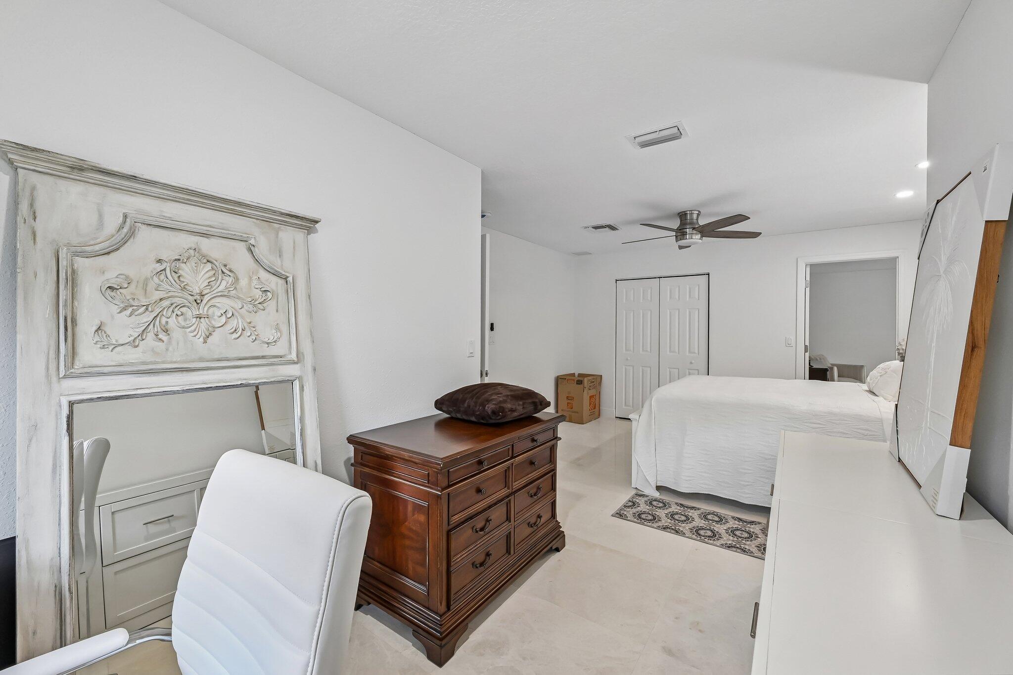 main property photo 75