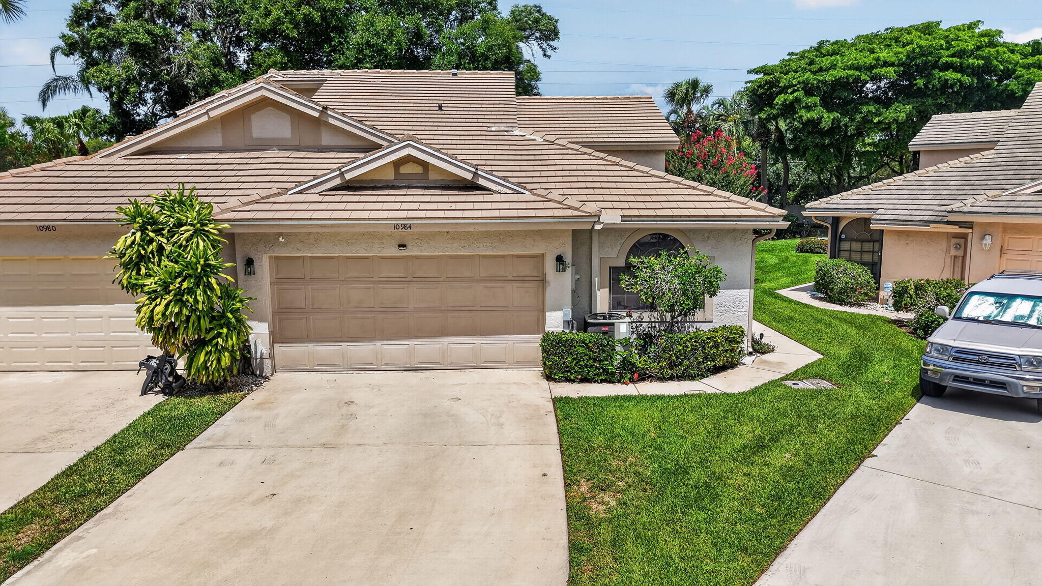 main property photo 50