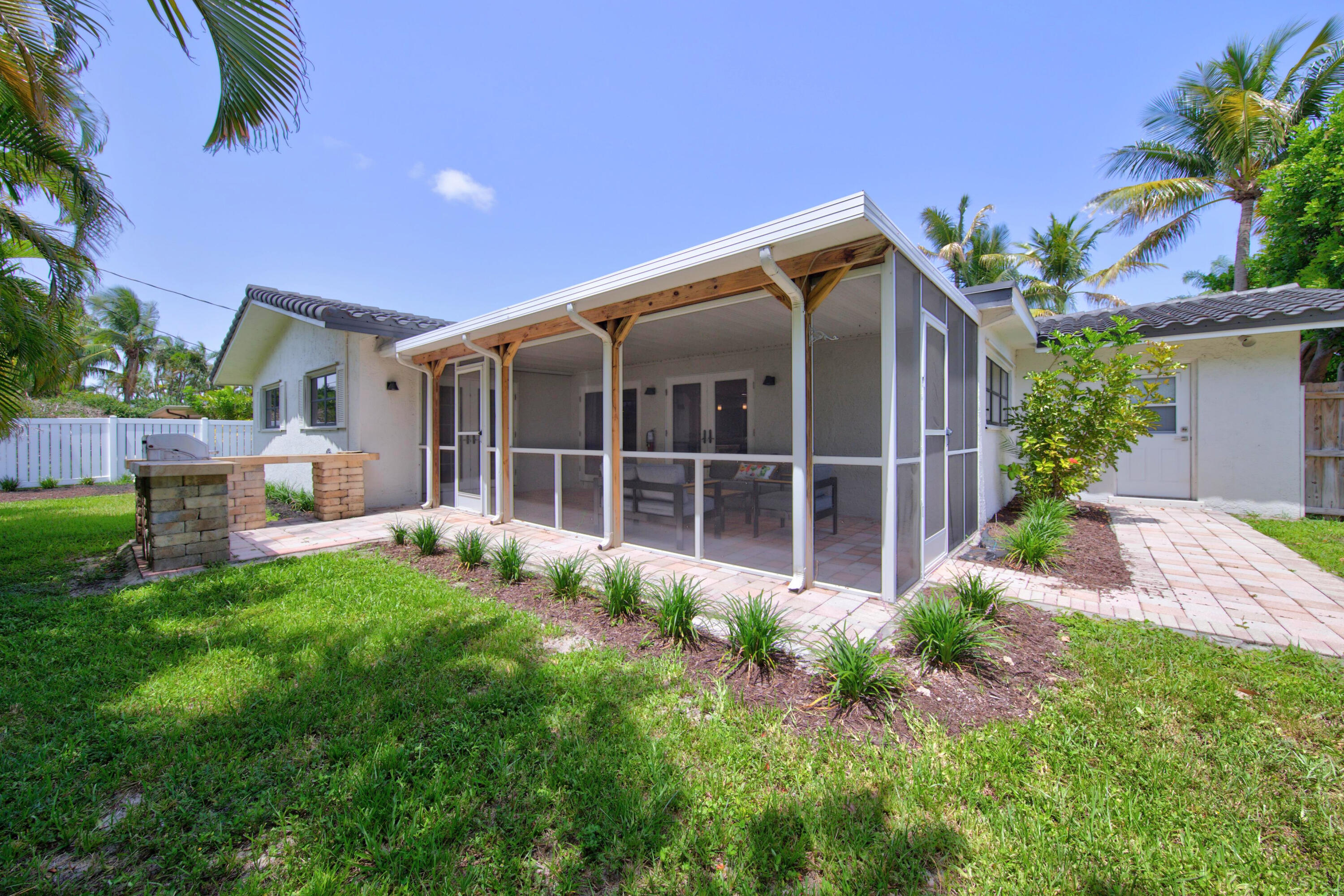 main property photo 59
