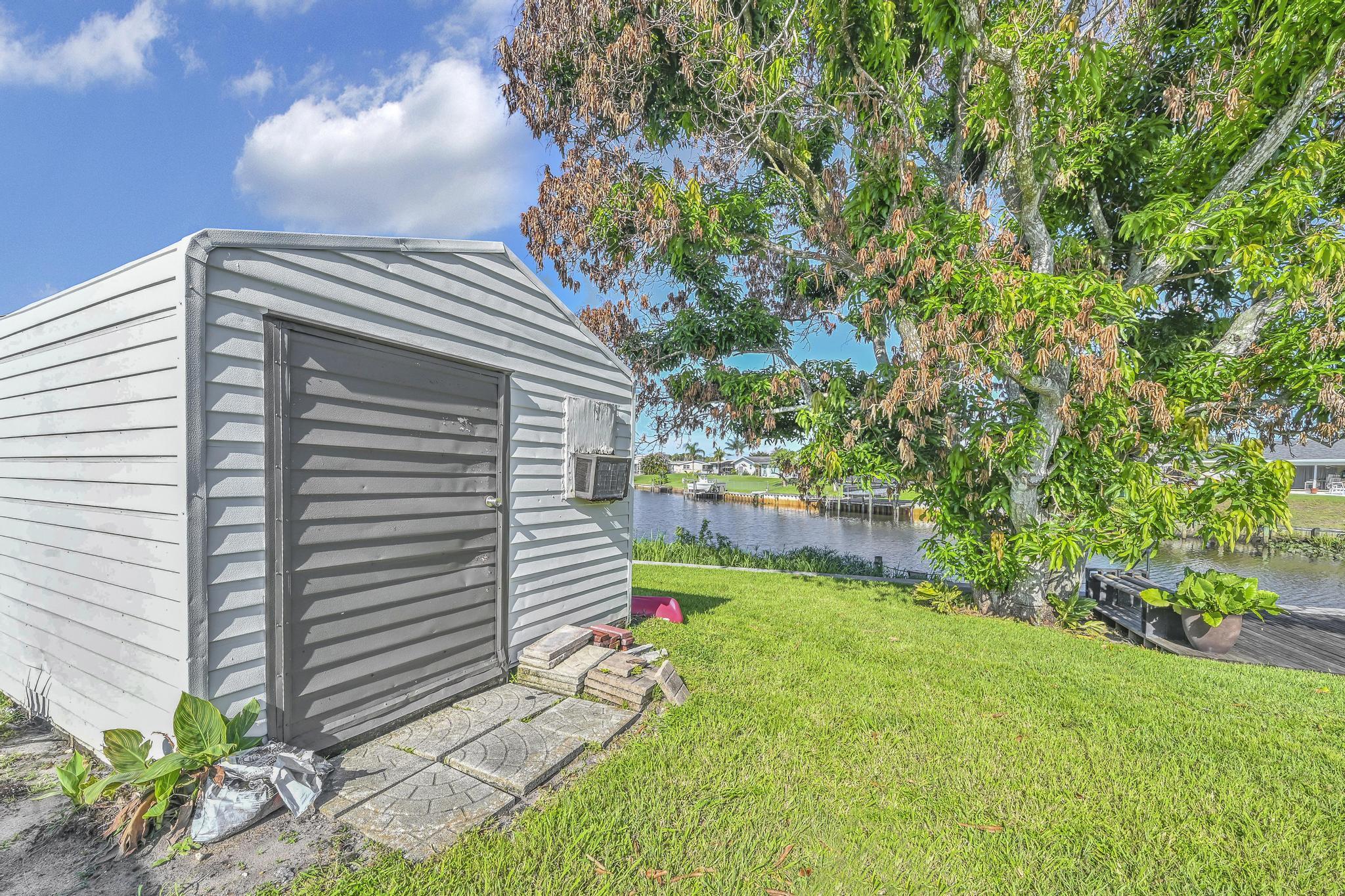 main property photo 49