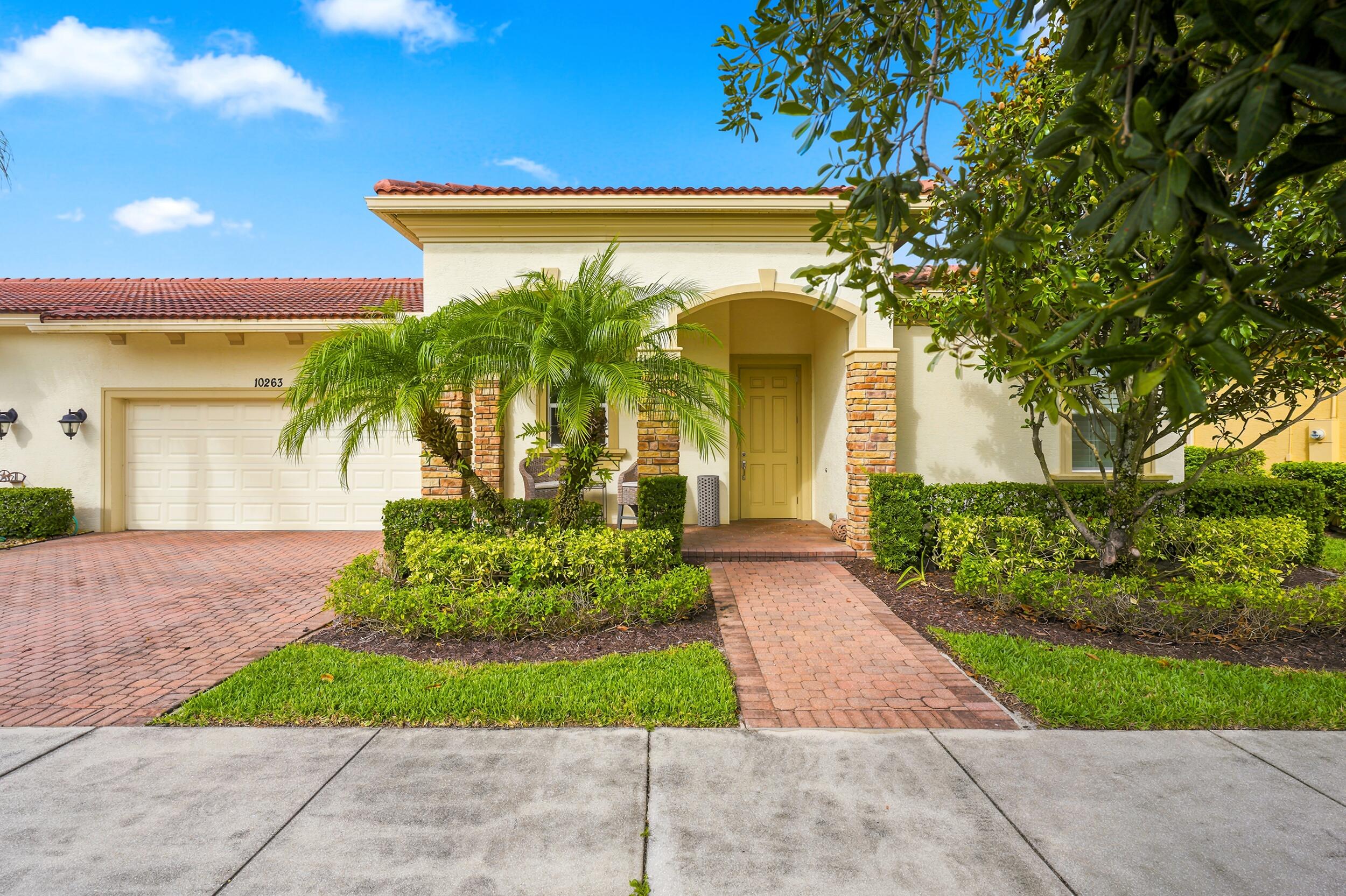 main property photo 40