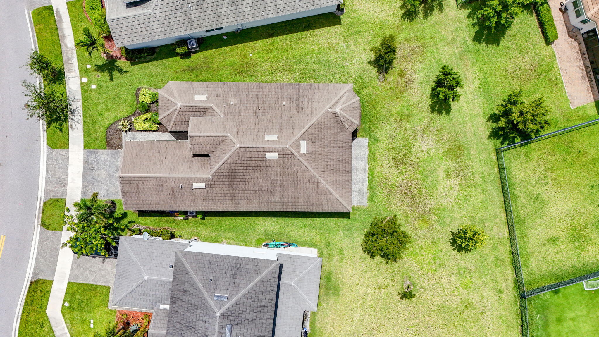 main property photo 73