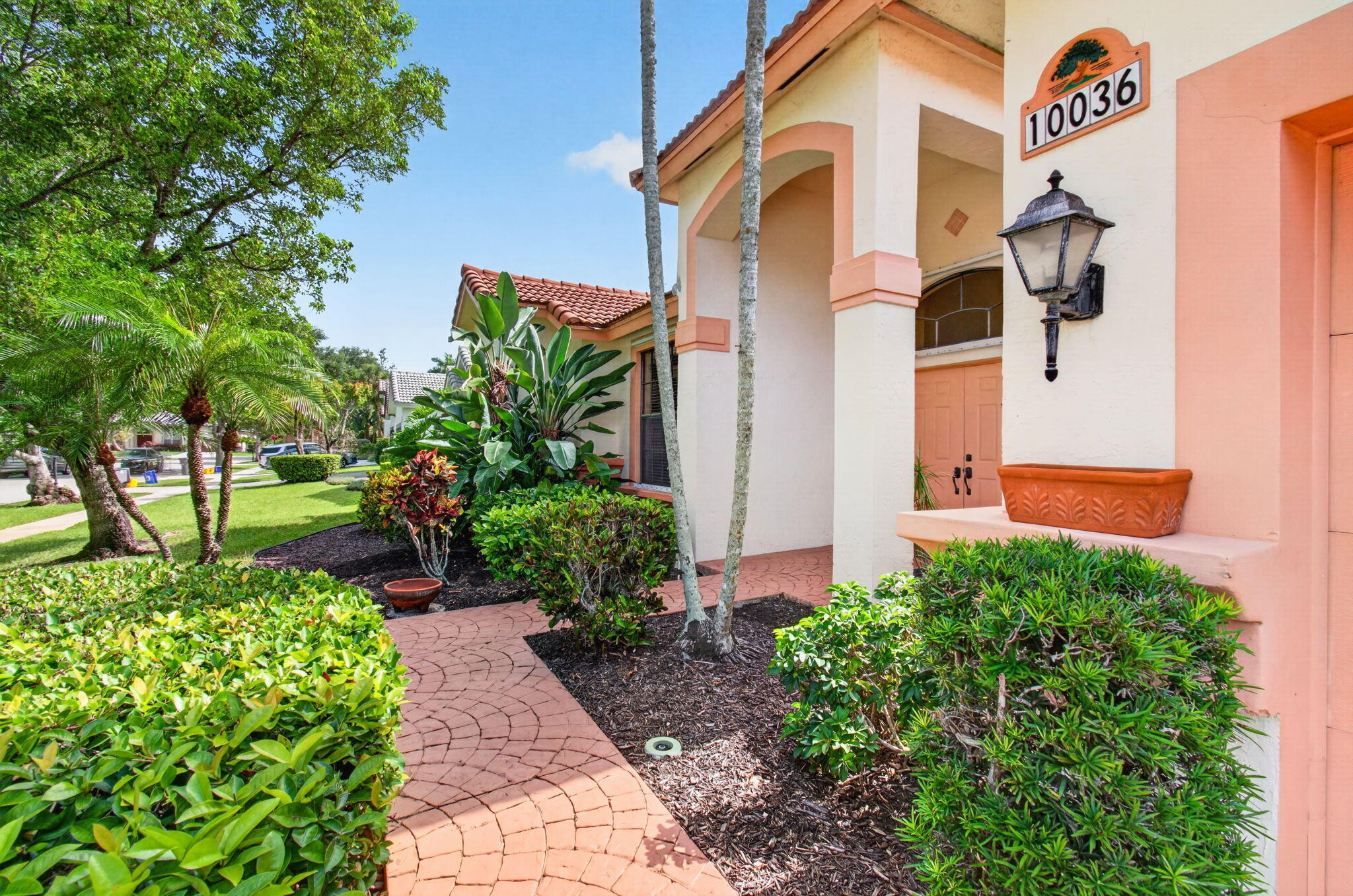 main property photo 93