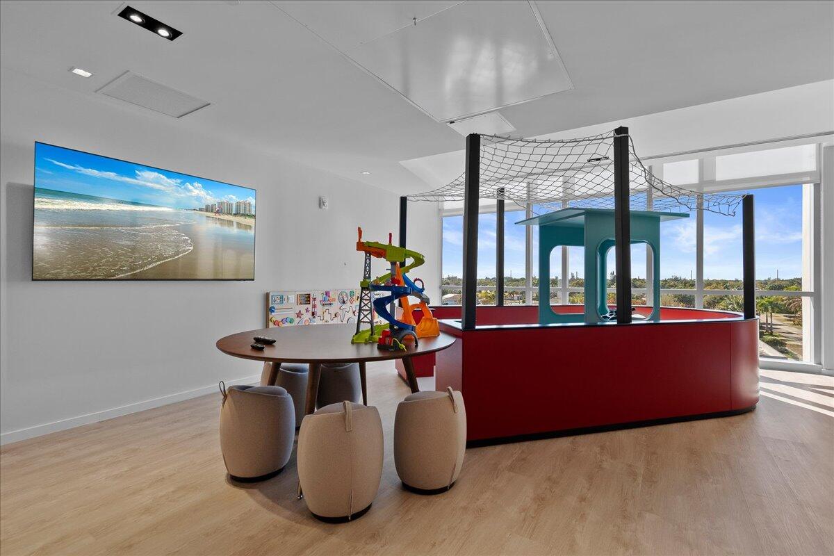 main property photo 66