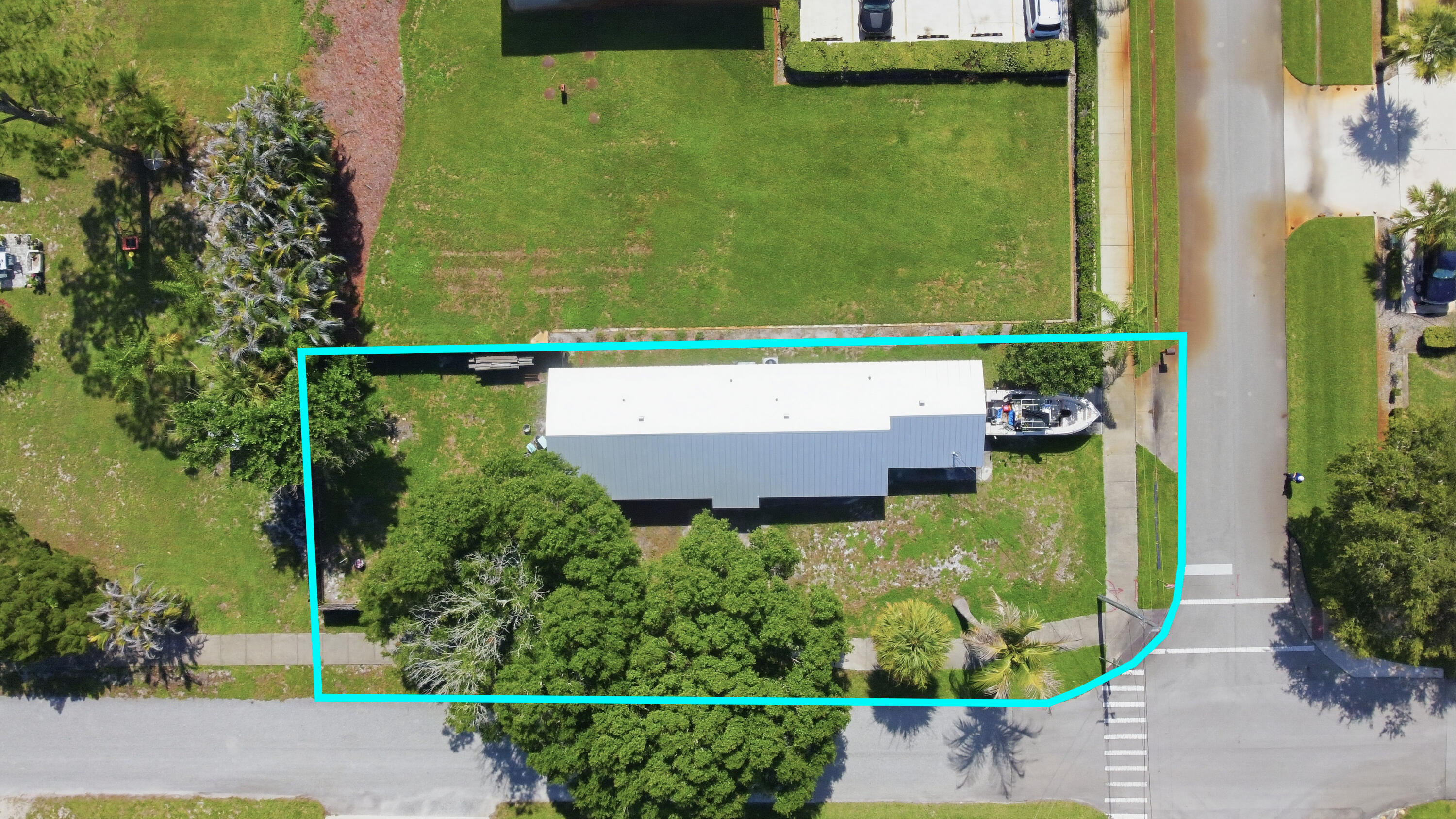 main property photo 21