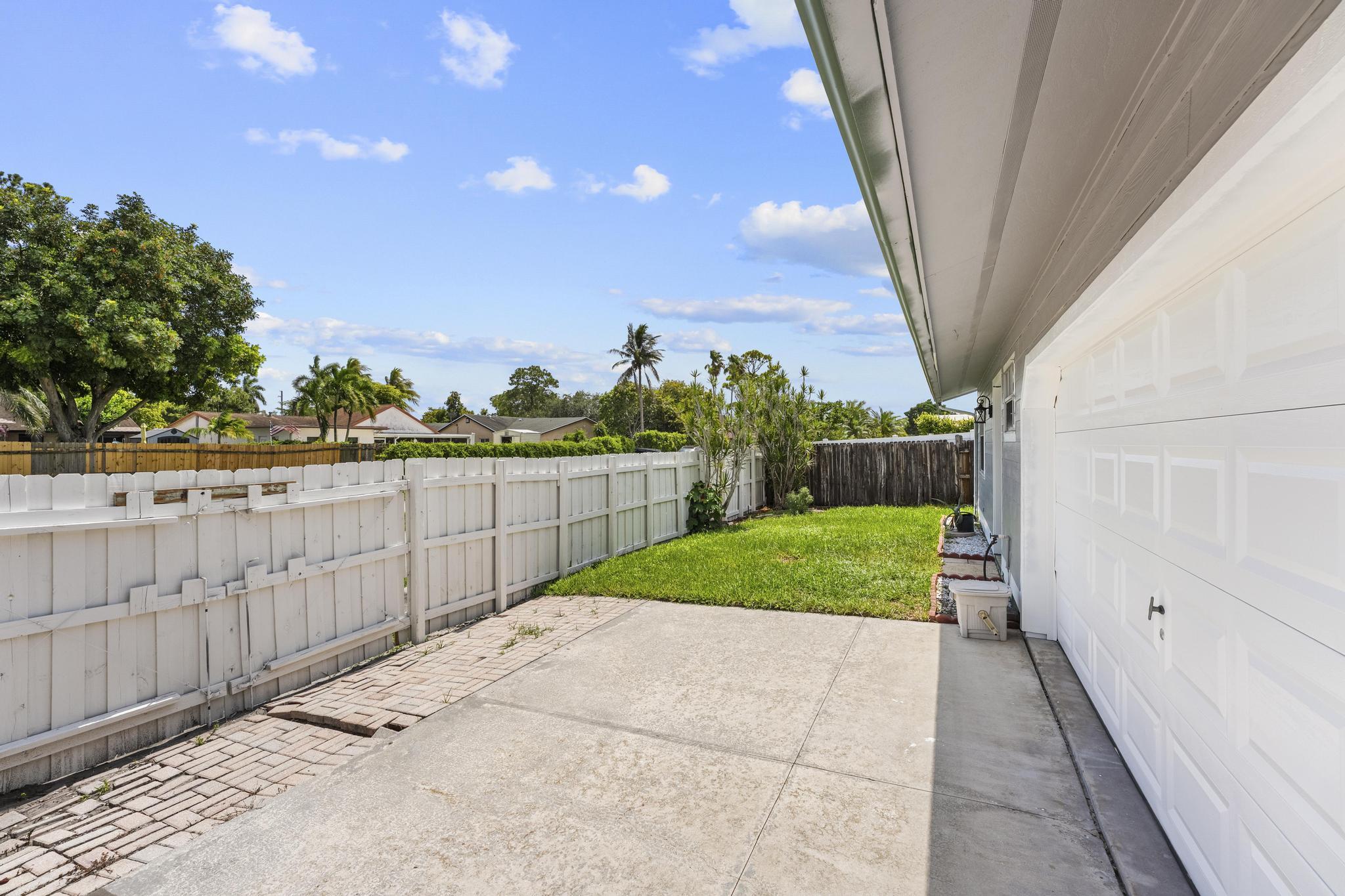 main property photo 54