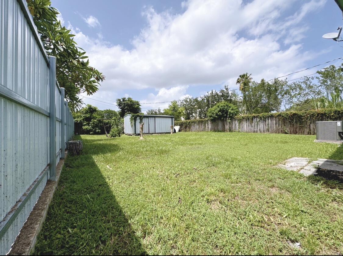main property photo 22