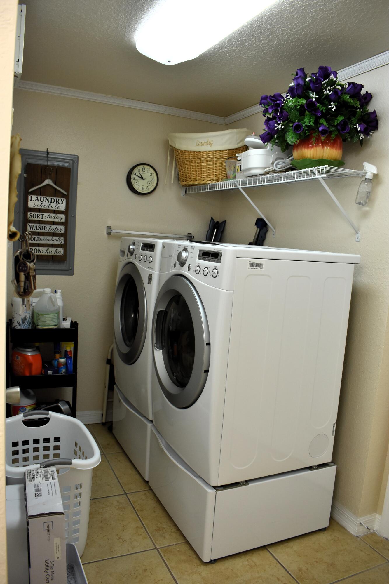 main property photo 17