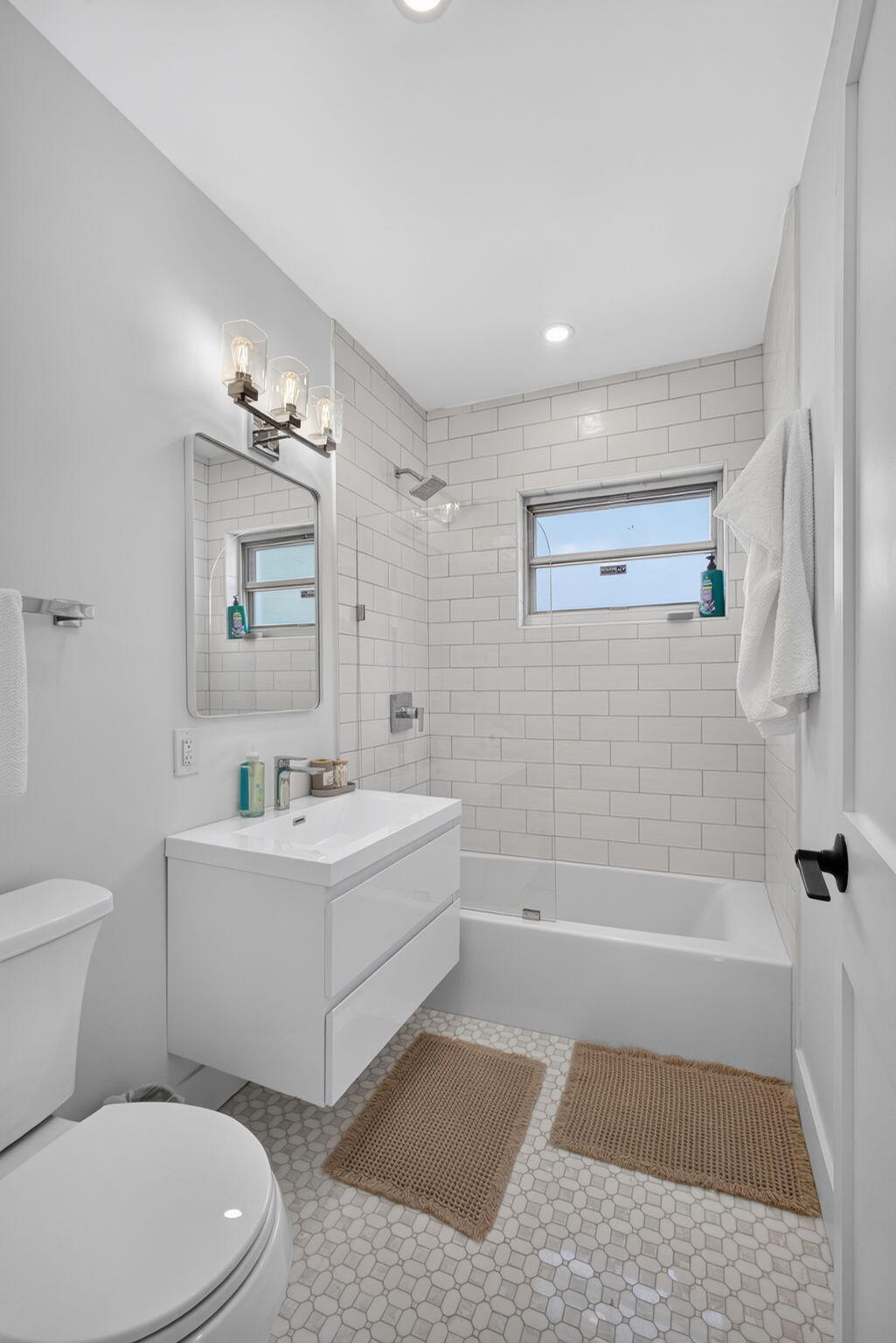 main property photo 125