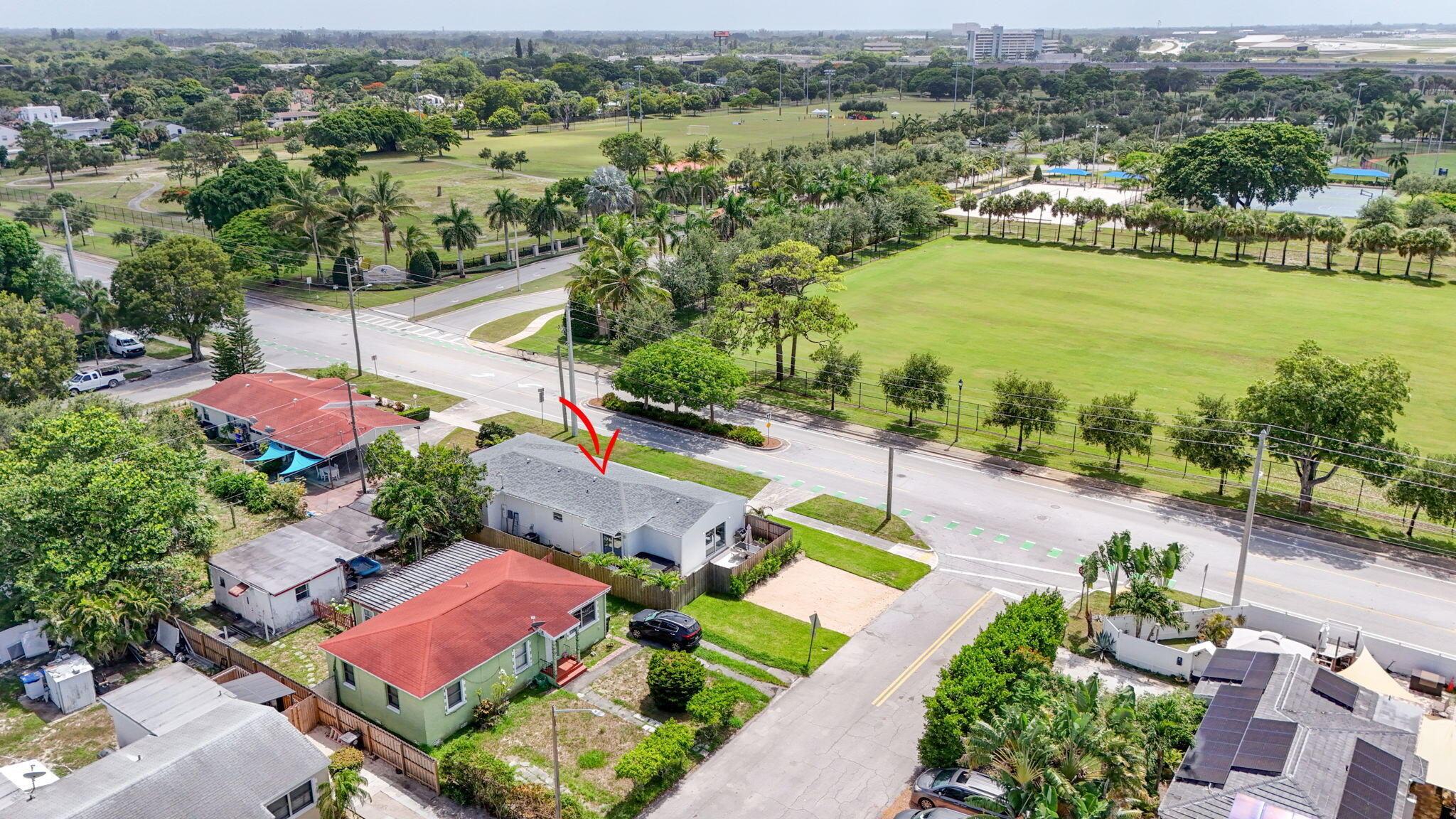 main property photo 34