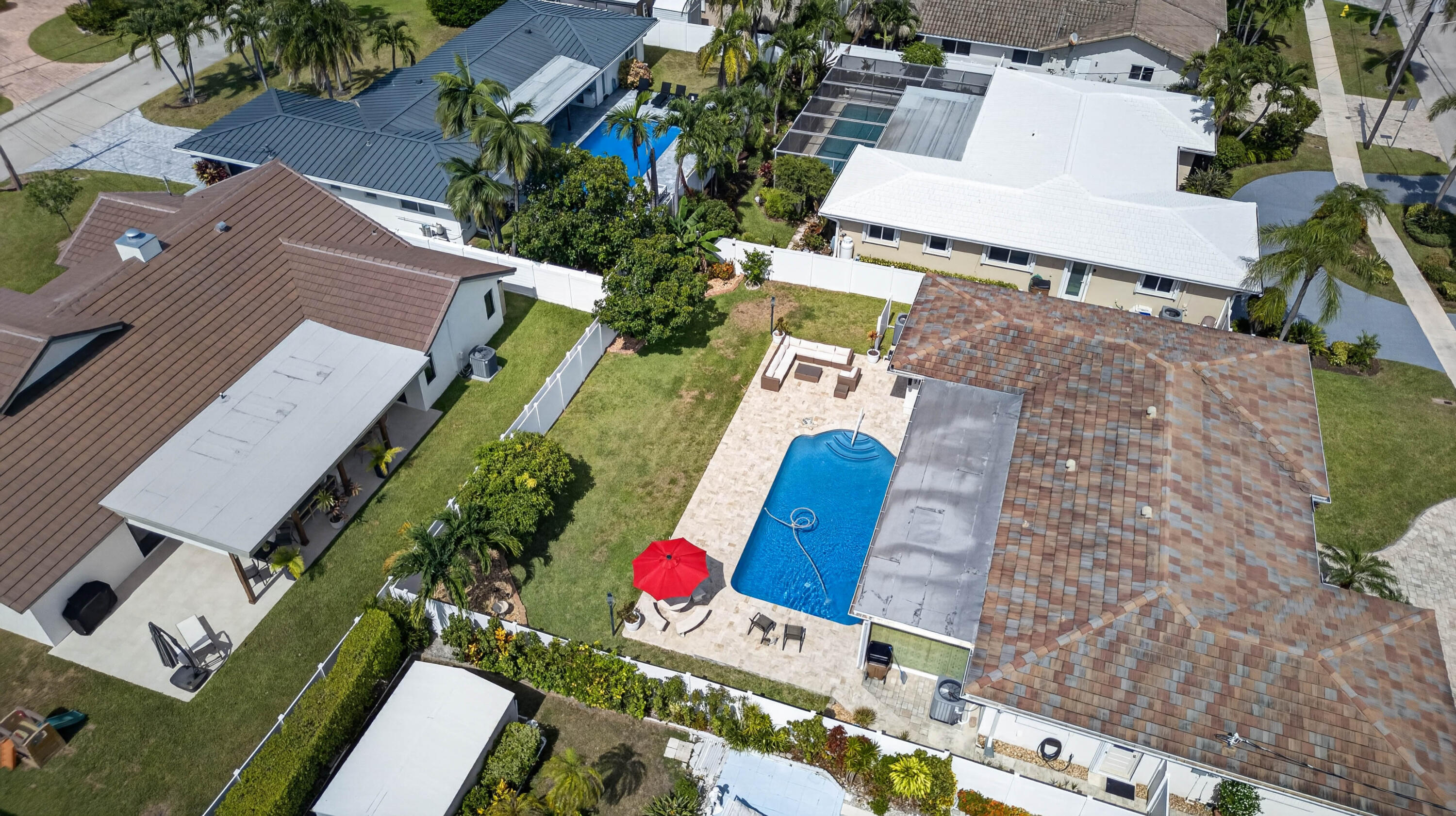 main property photo 60