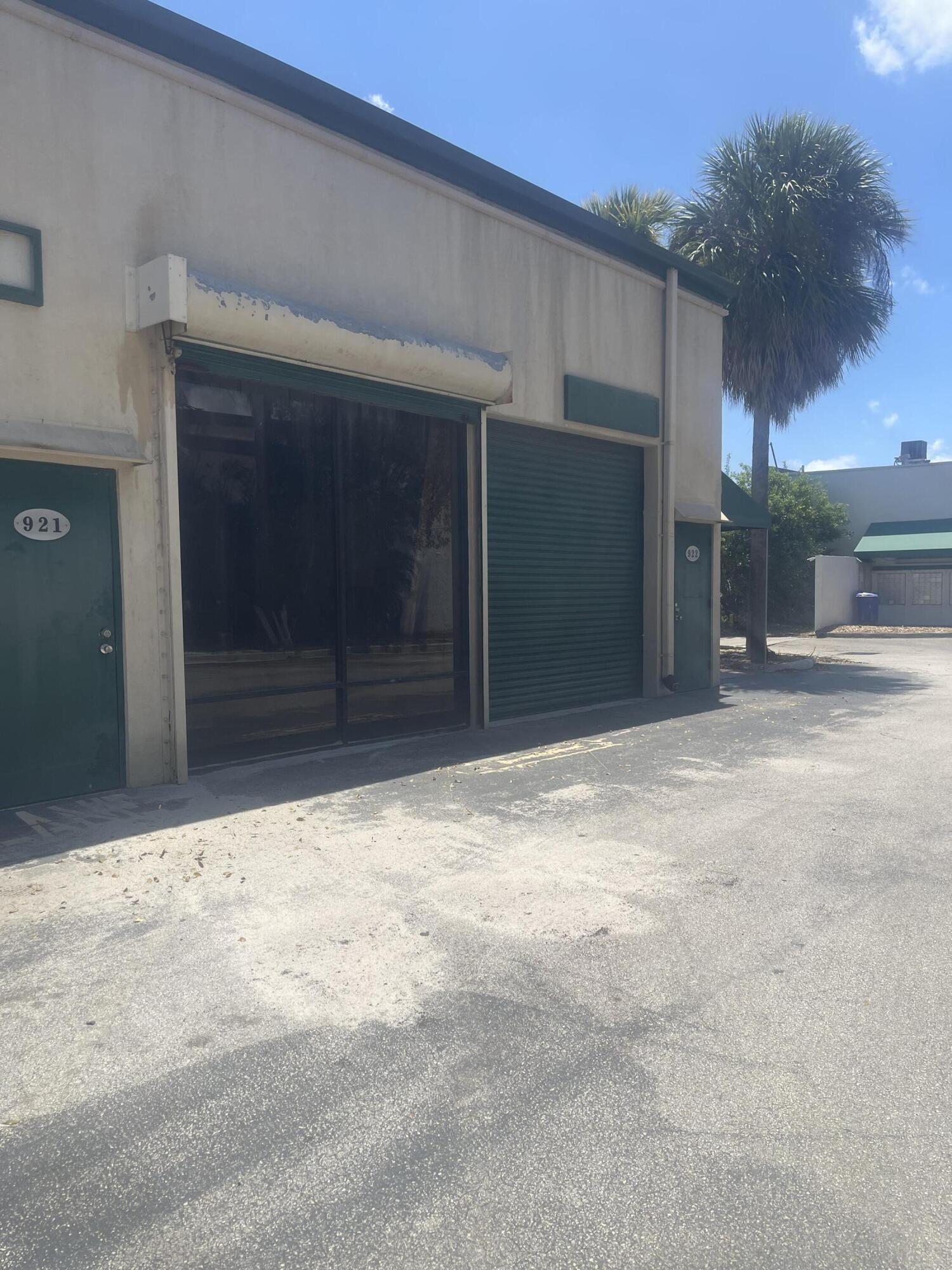 main property photo 11