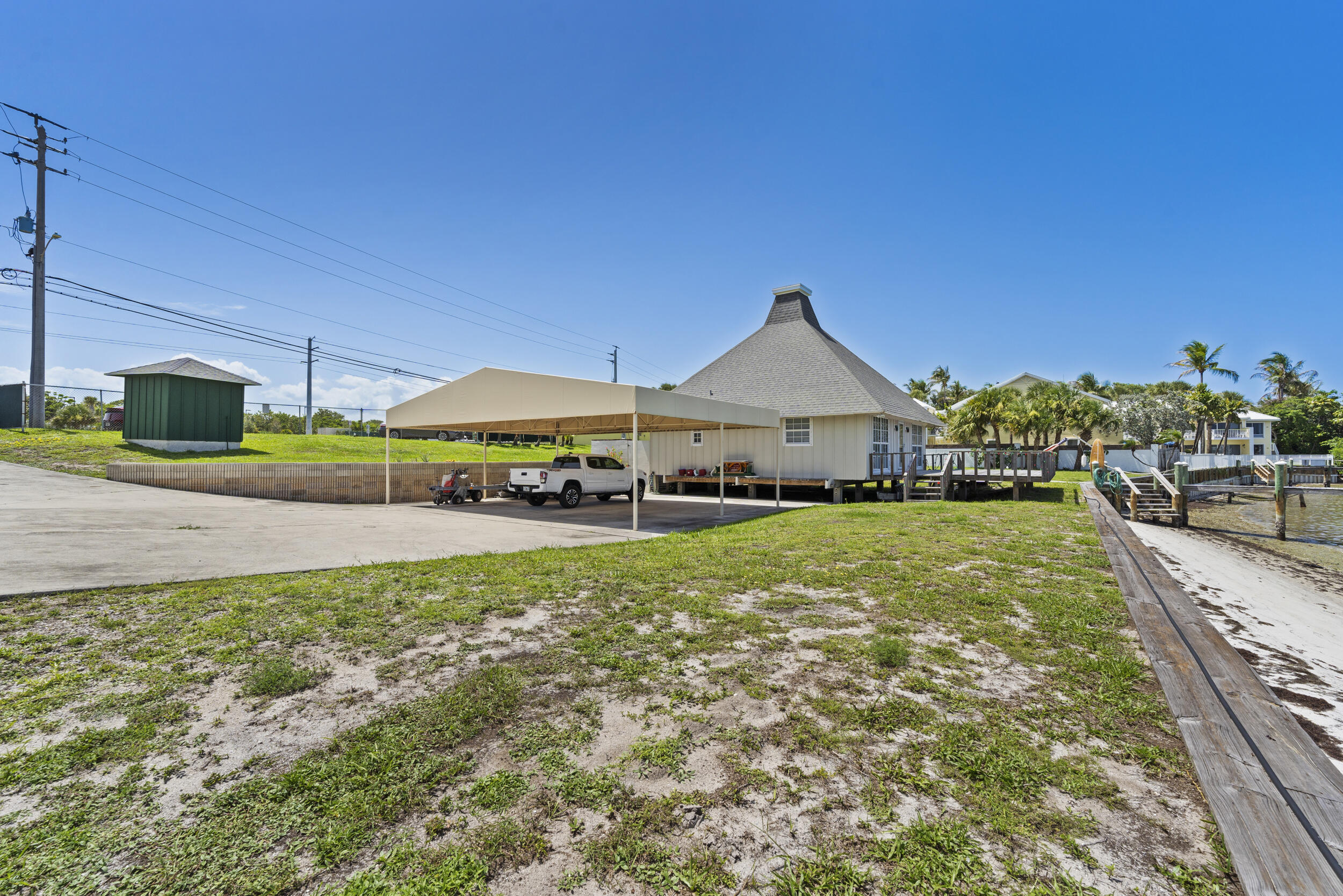 main property photo 33
