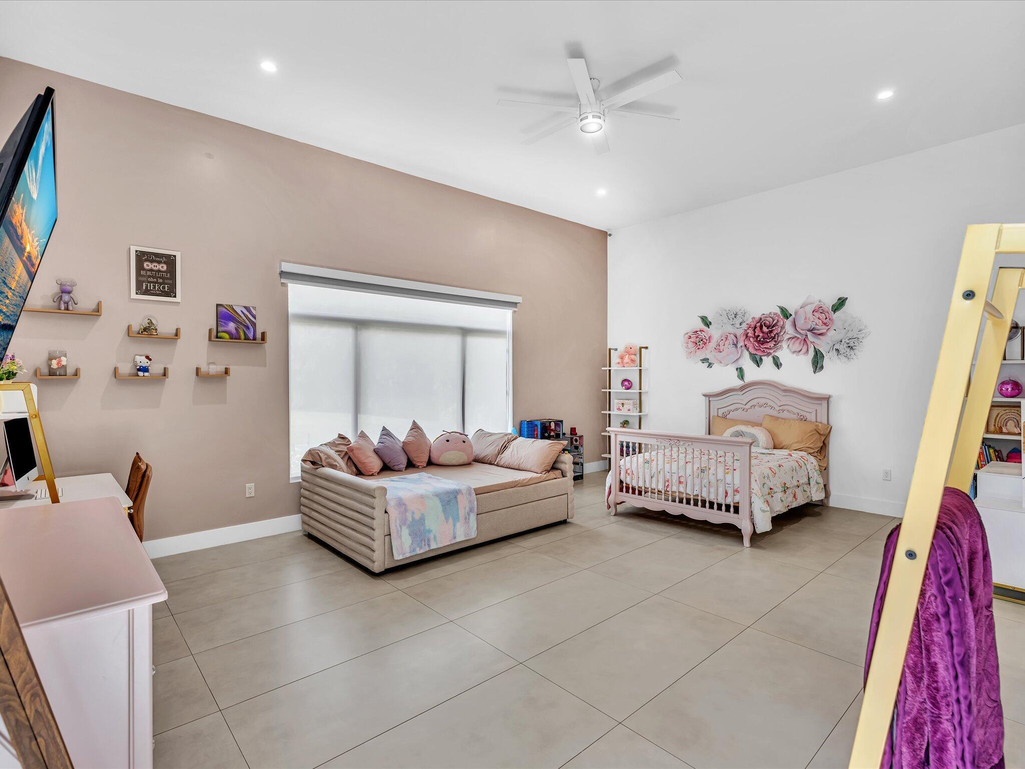 main property photo 74