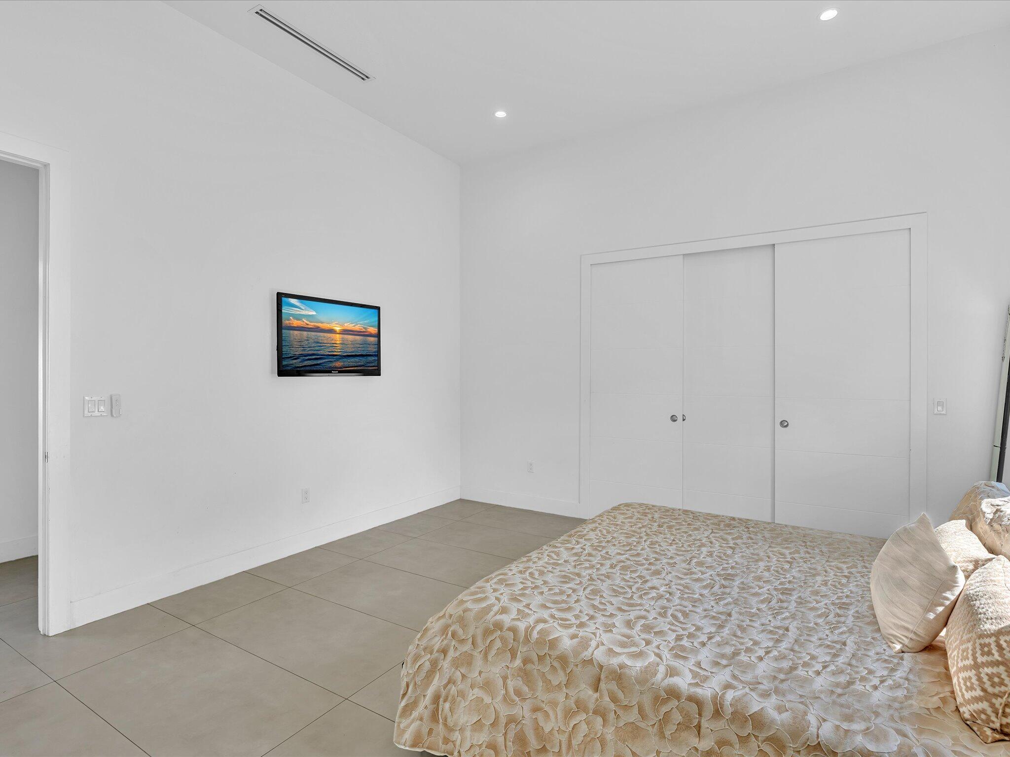 main property photo 84