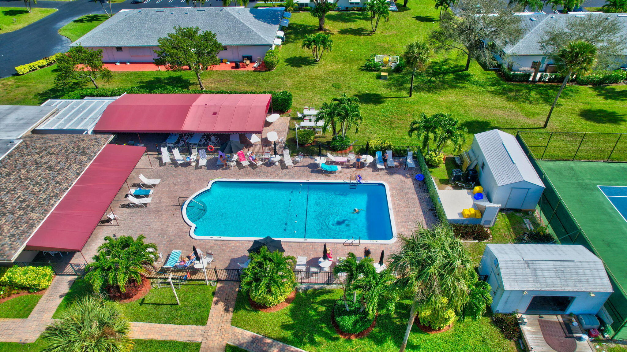 main property photo 19