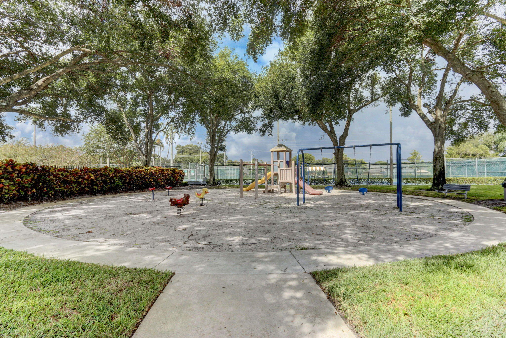 main property photo 35