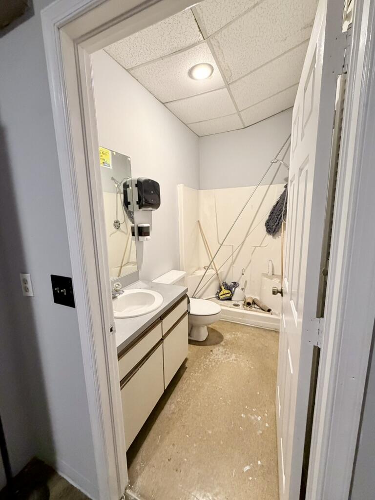 main property photo 16