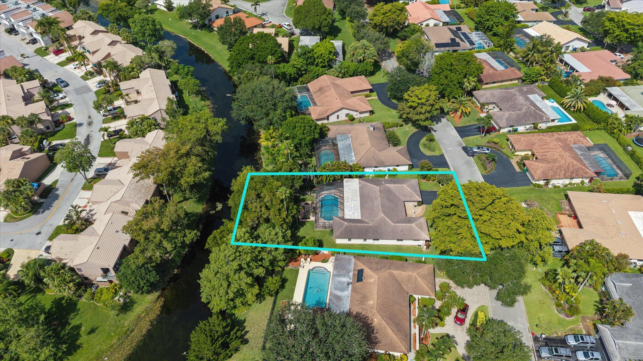 main property photo 32