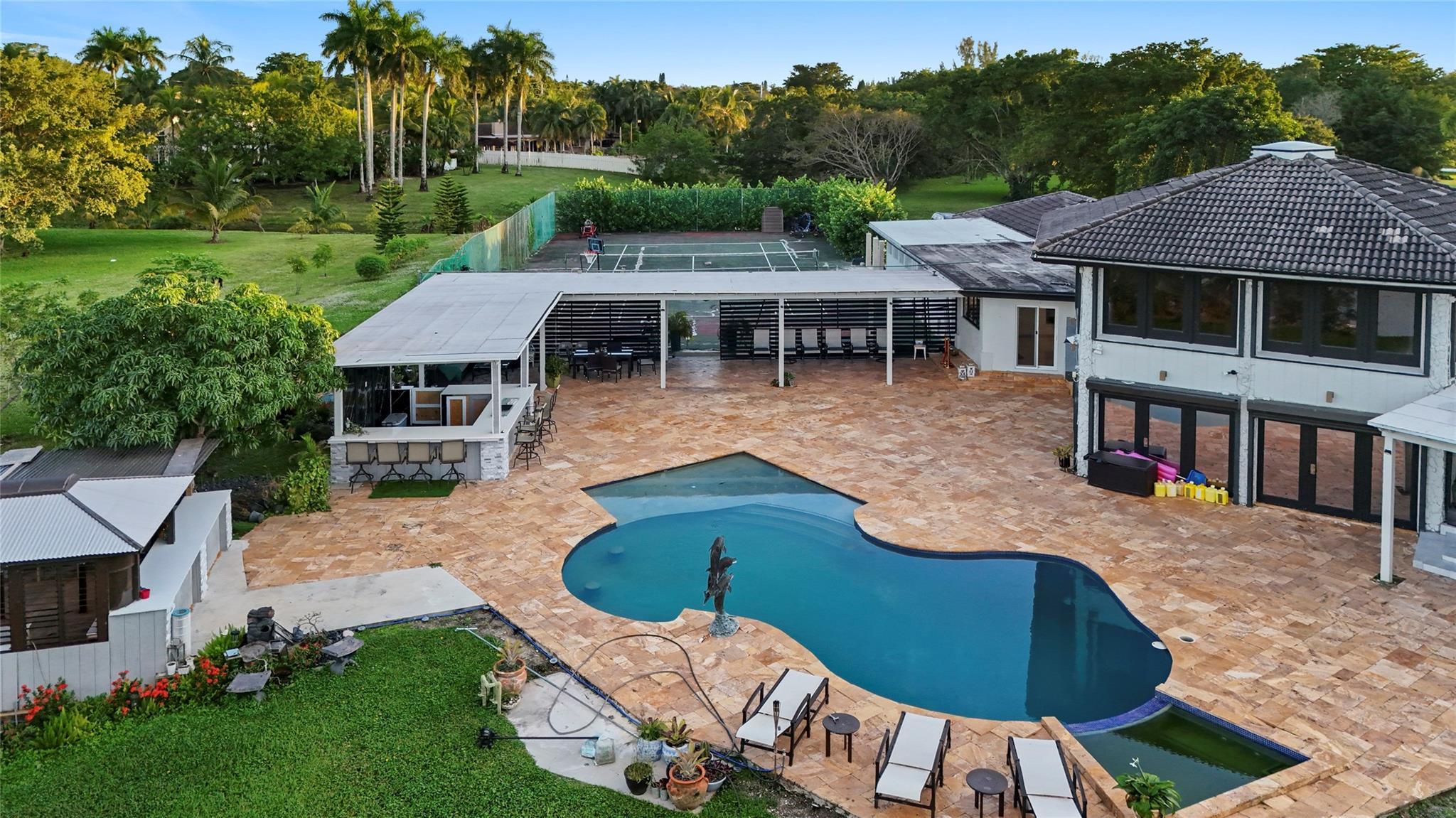 main property photo 39