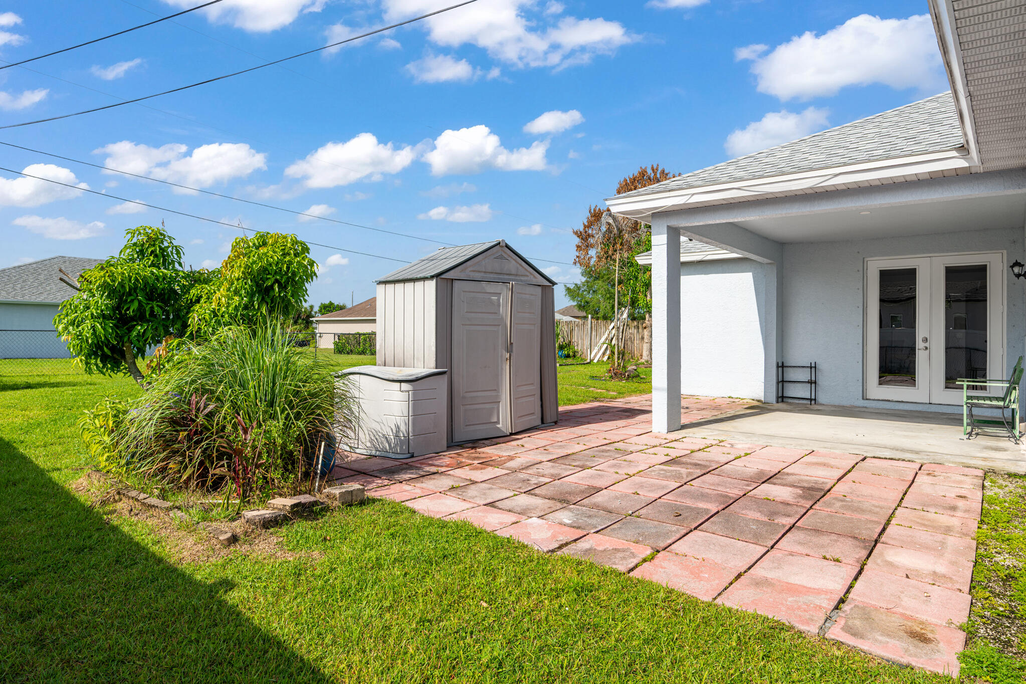 main property photo 19