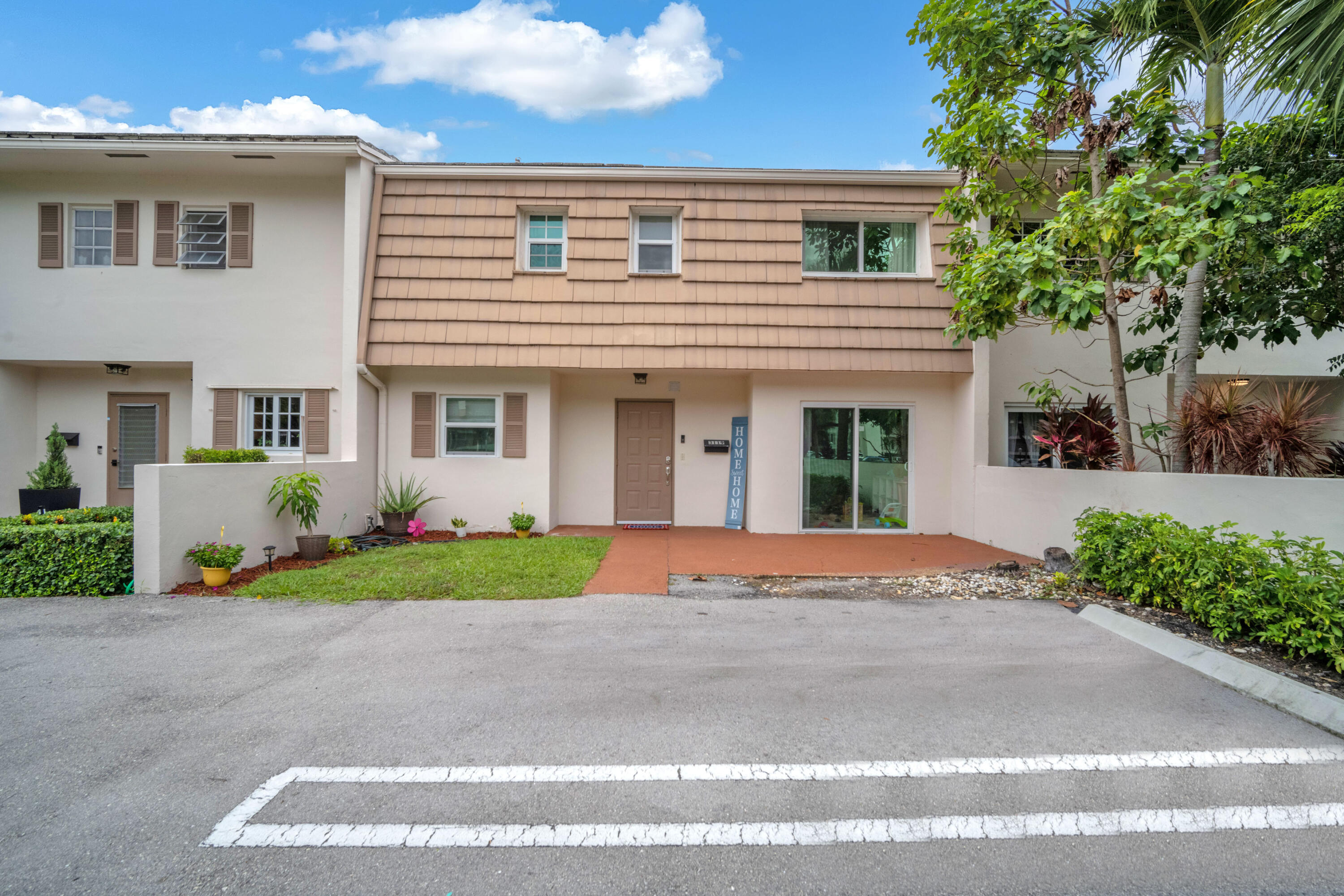 main property photo 51
