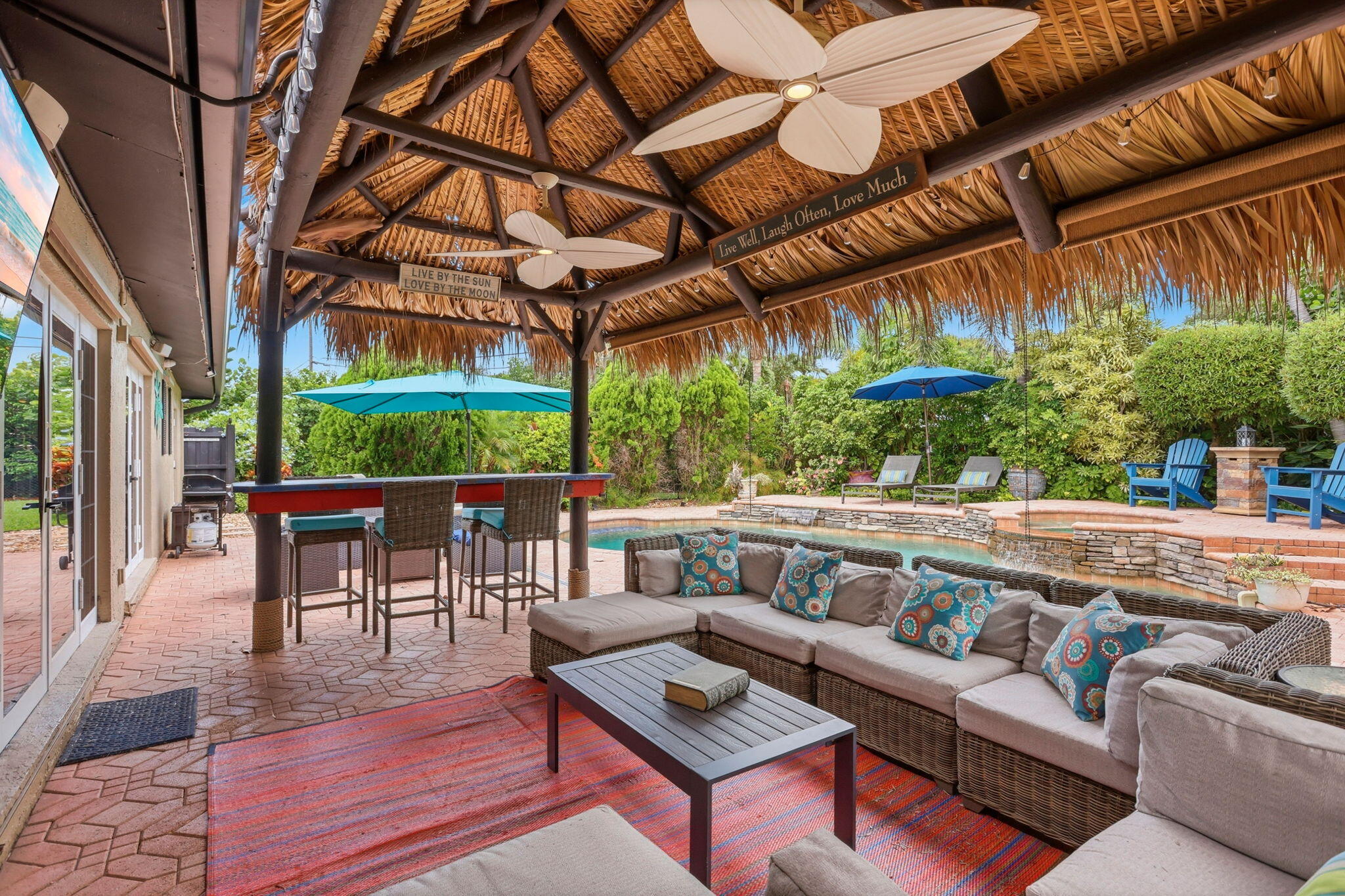 main property photo 16
