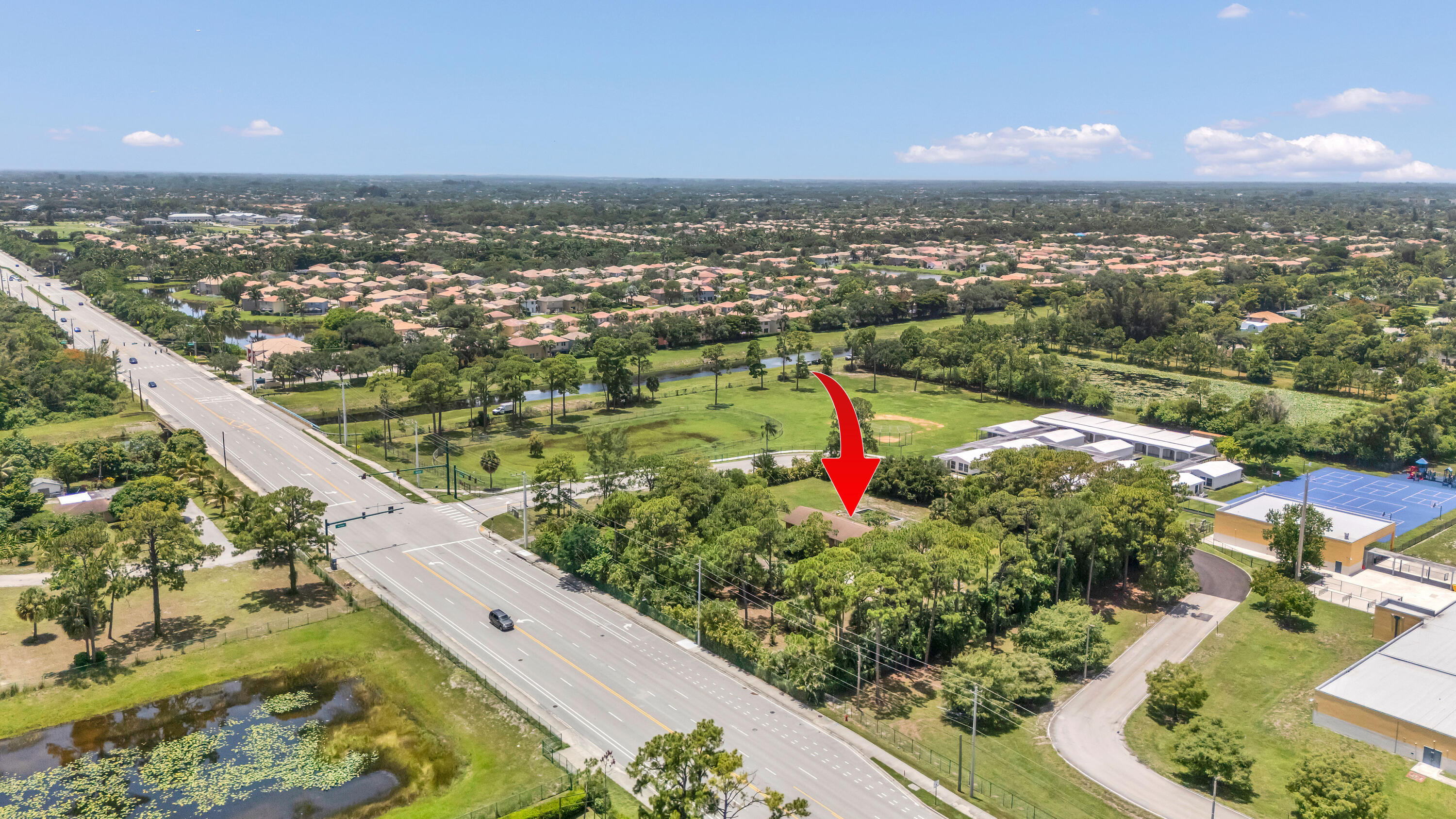 main property photo 6