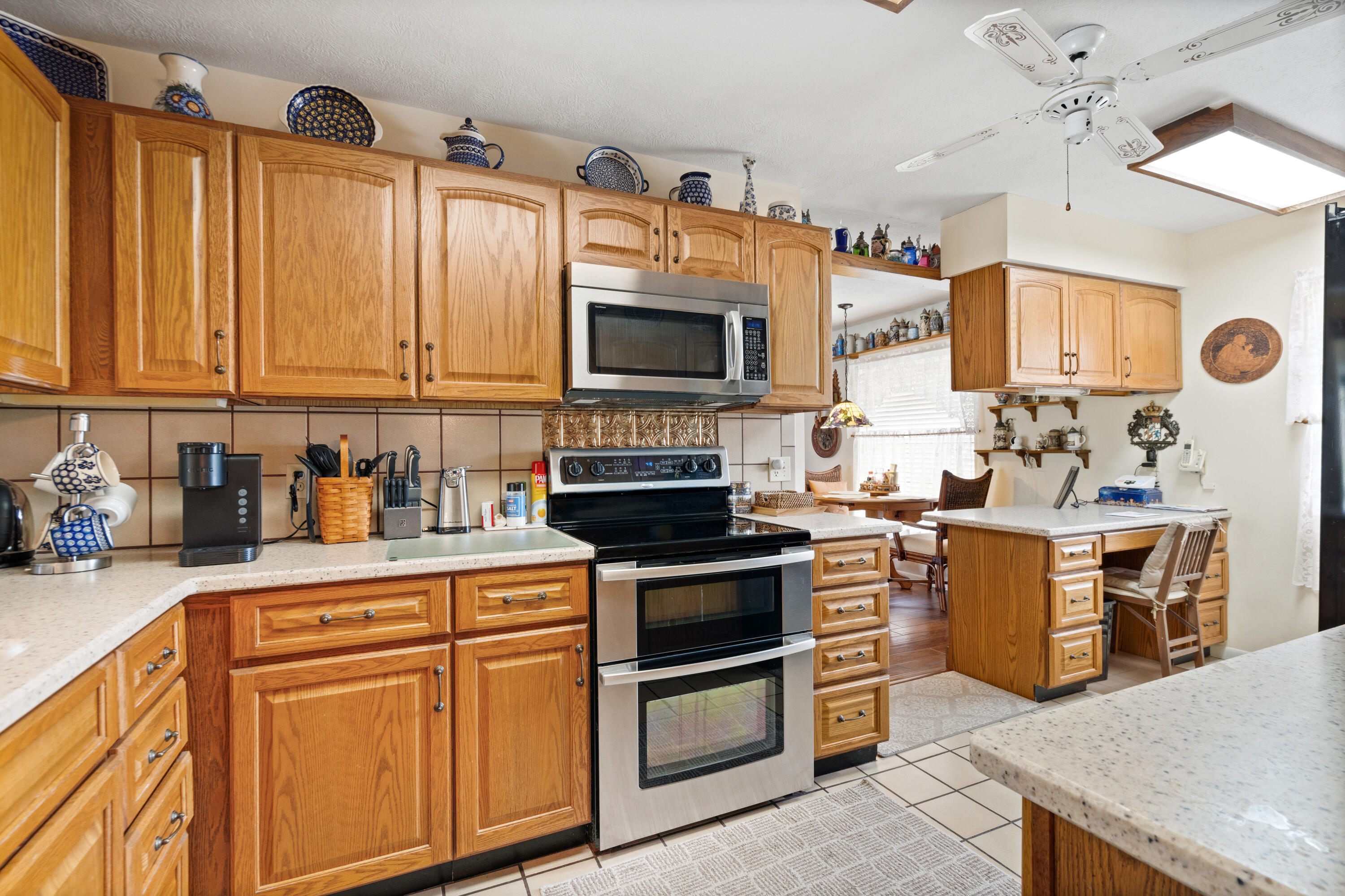 main property photo 23