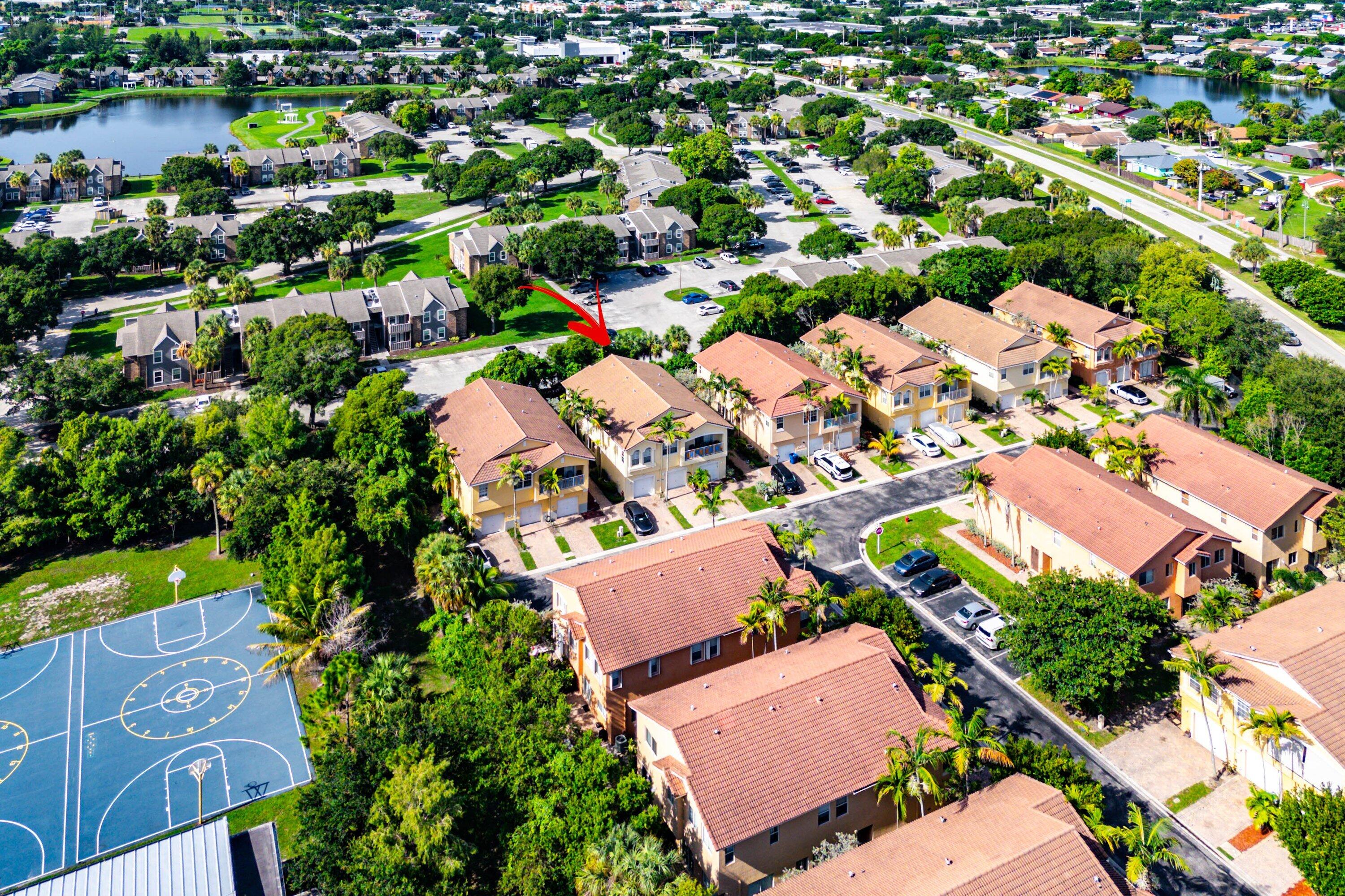 main property photo 13