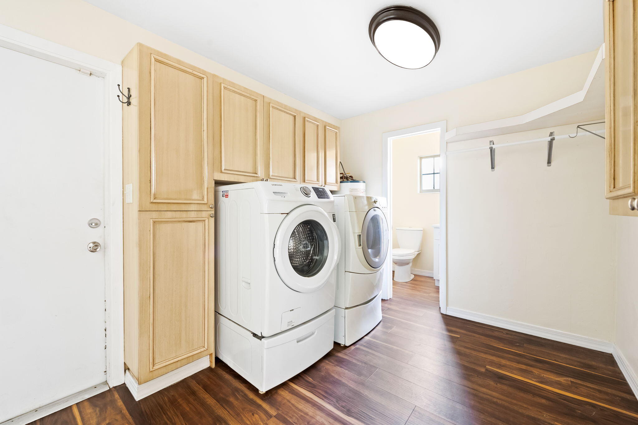 main property photo 14