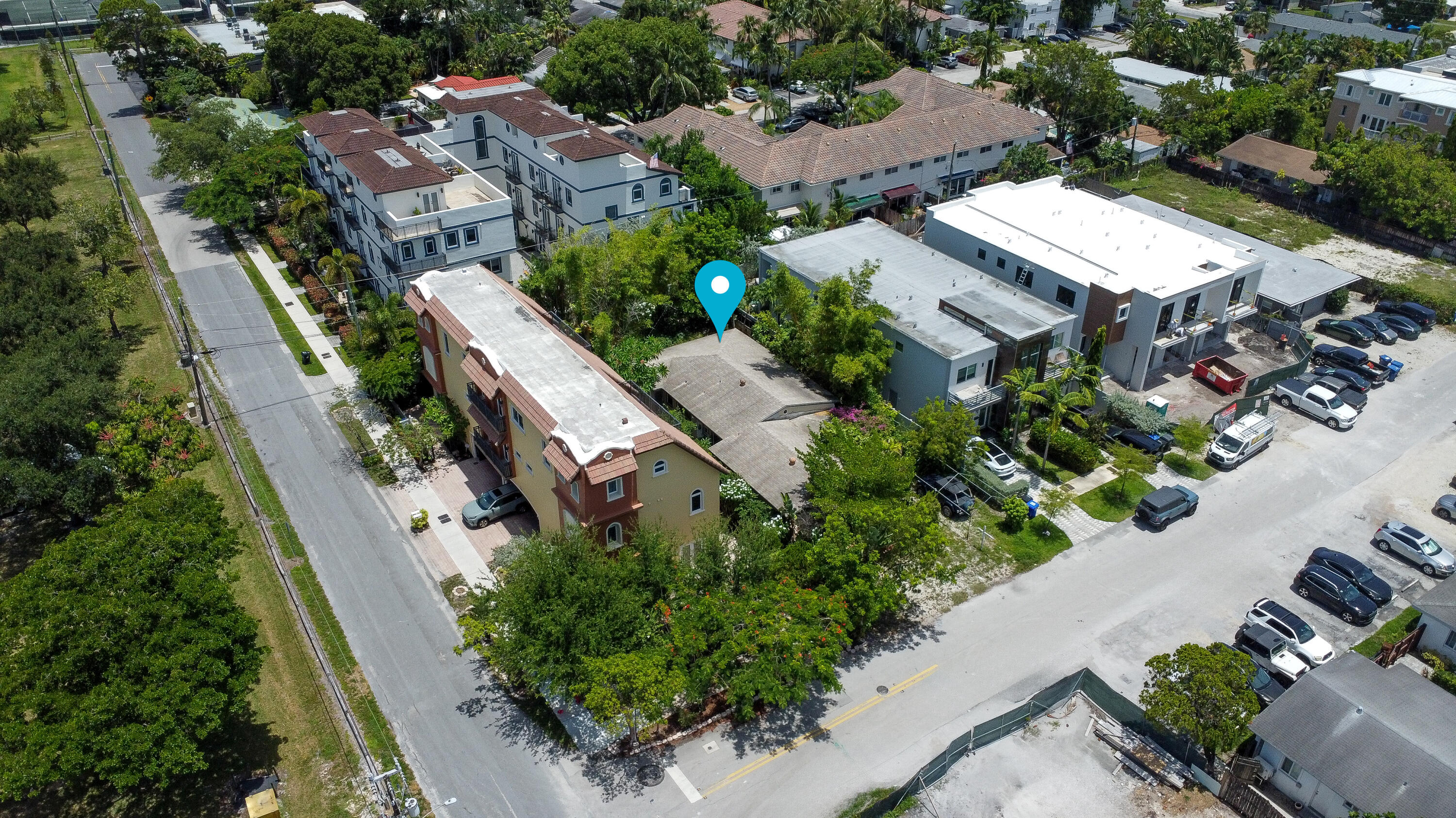 main property photo 12