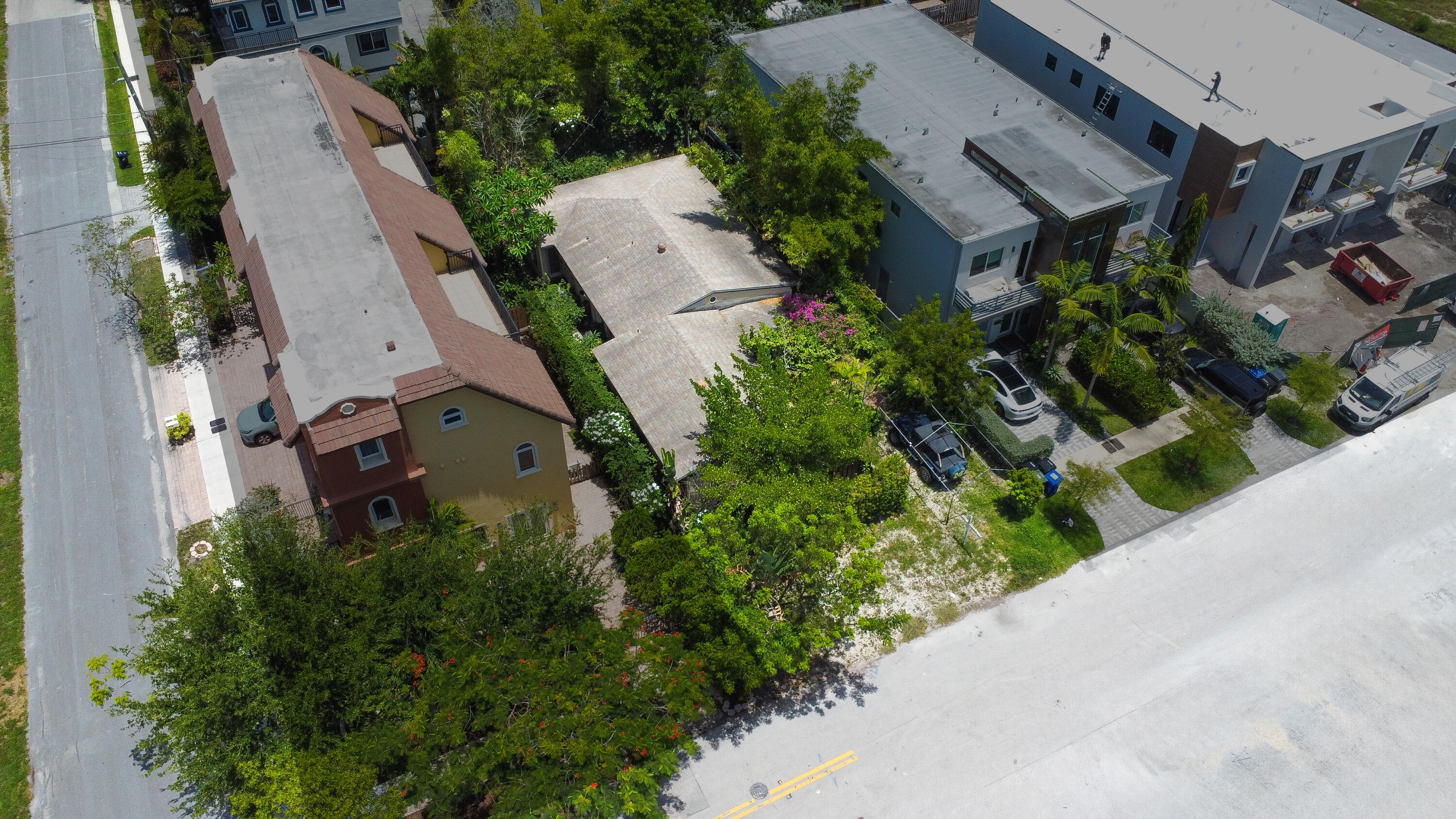 main property photo 22