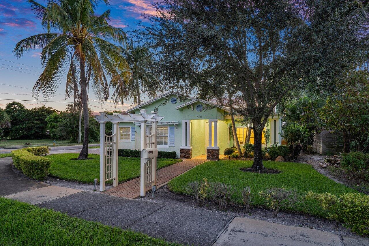 main property photo 8