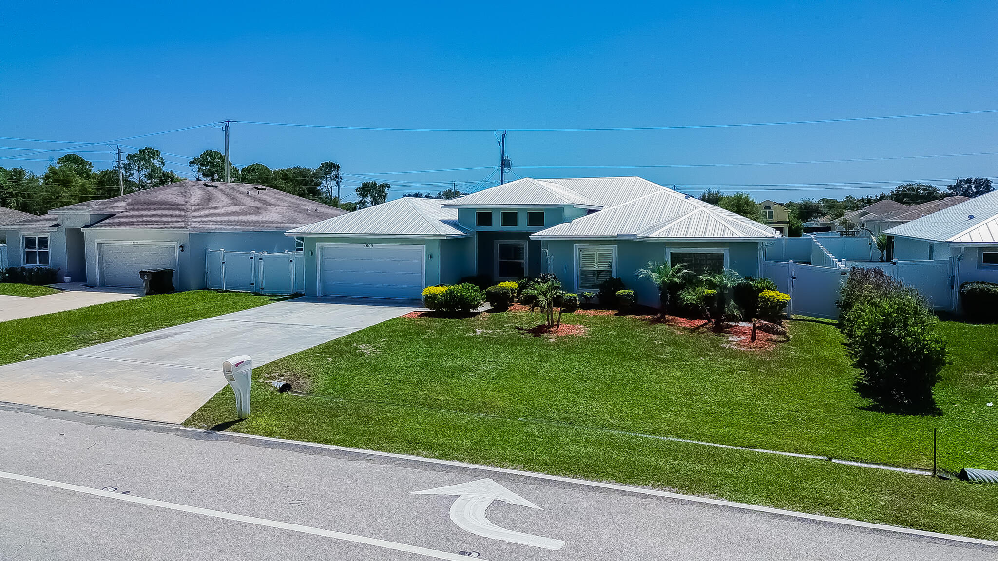 main property photo 39