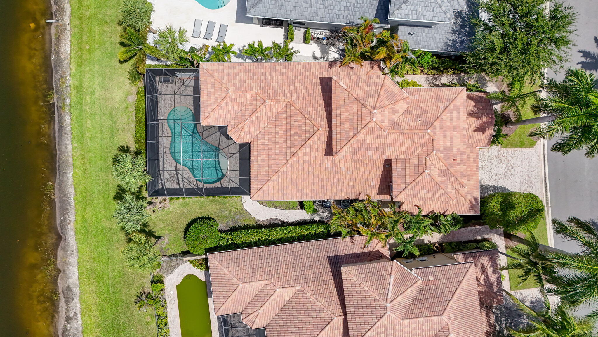 main property photo 70