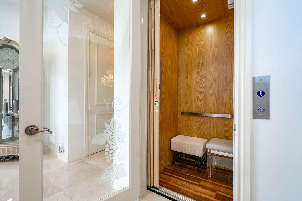 main property photo 20
