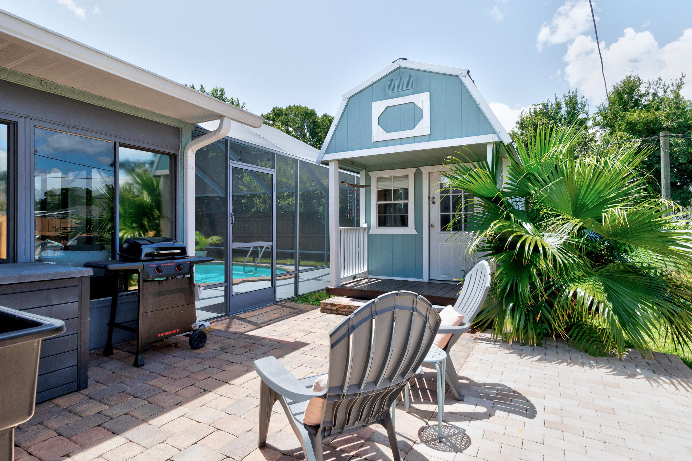 main property photo 33